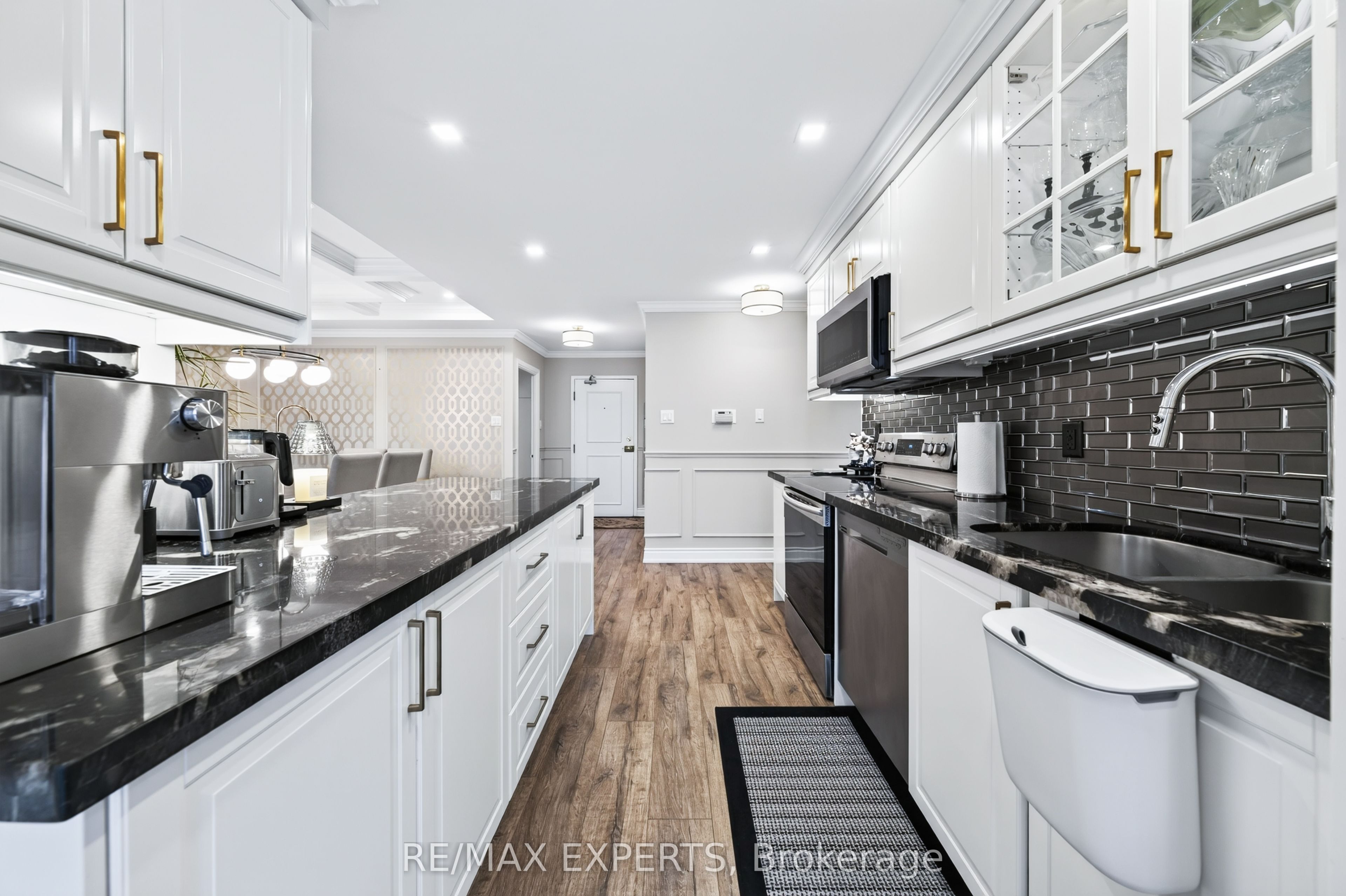 30 Harding Boulevard W Ph01 Property Photo 18