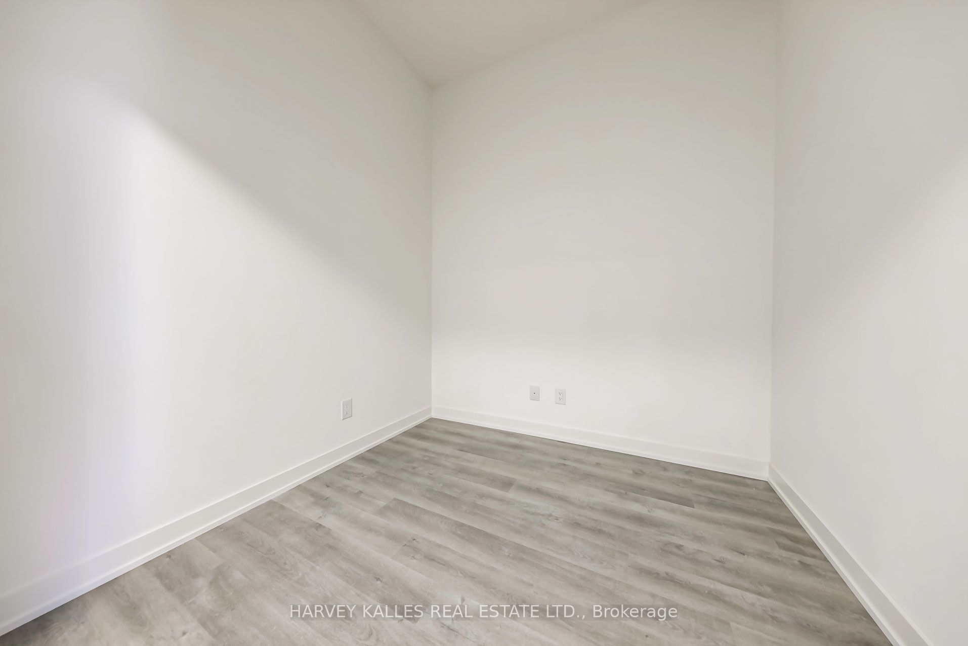 8119 Birchmount Road 1006 Property Photo 6