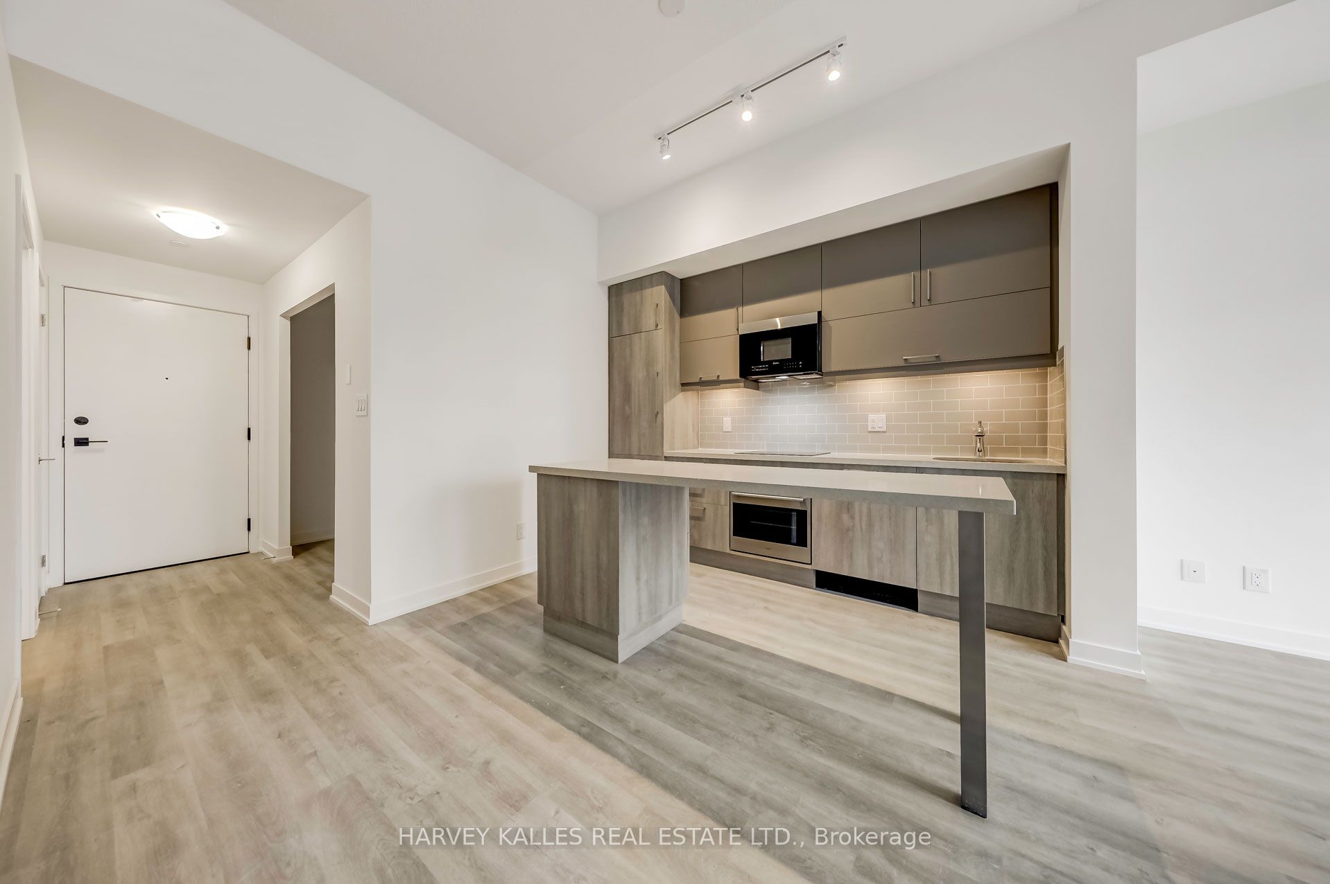 8119 Birchmount Road 1006 Property Photo 12