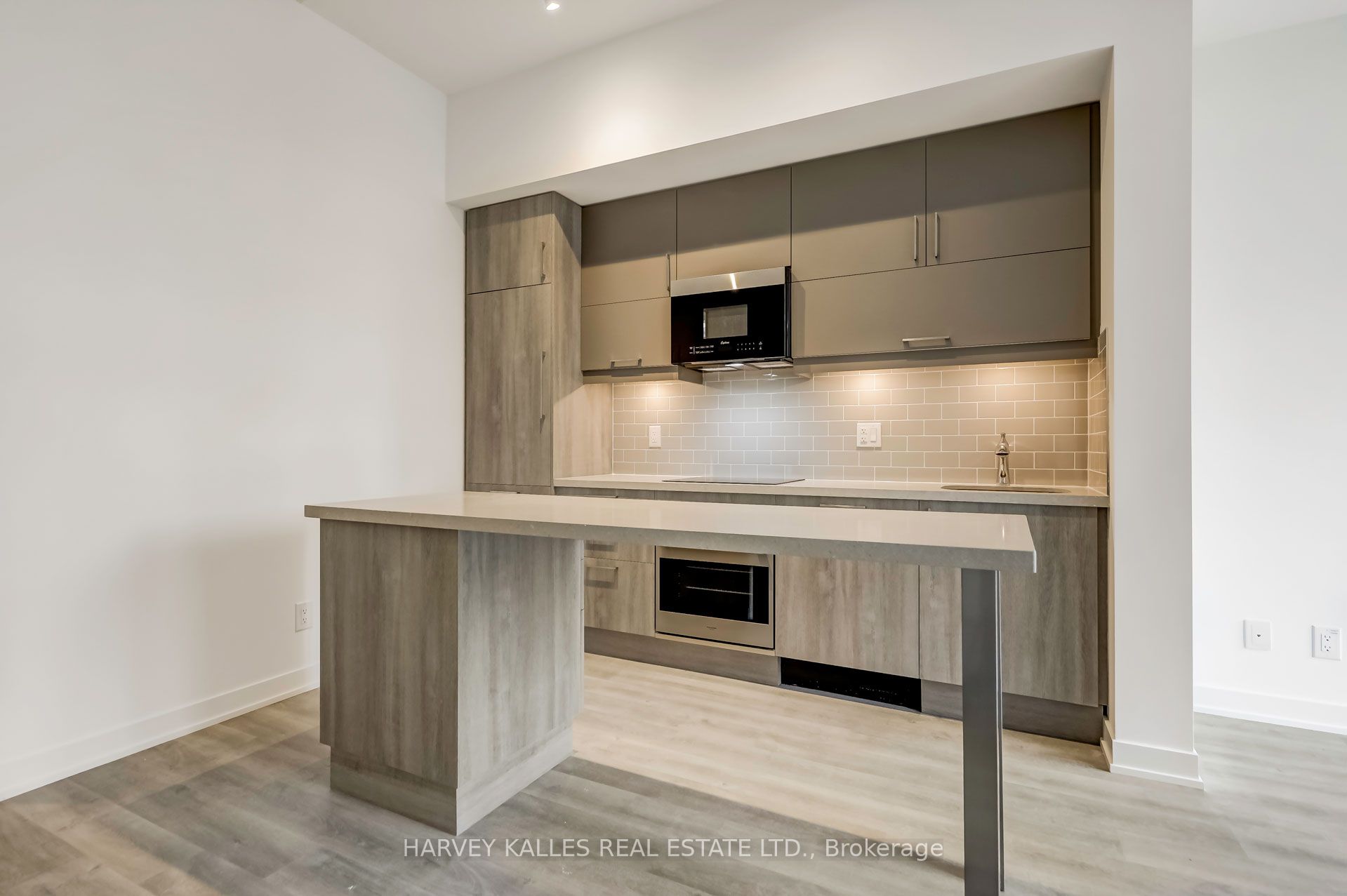 8119 Birchmount Road 1006 Property Photo 16