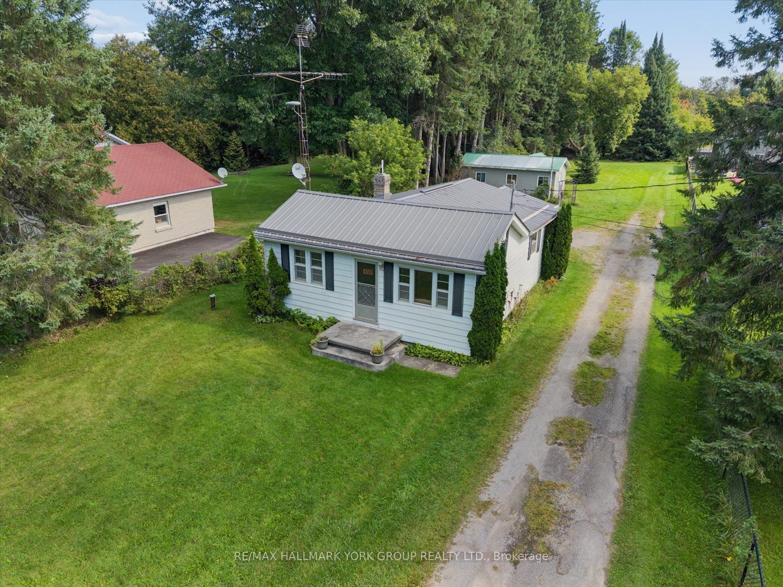 432 Catering Road Property Photo 1