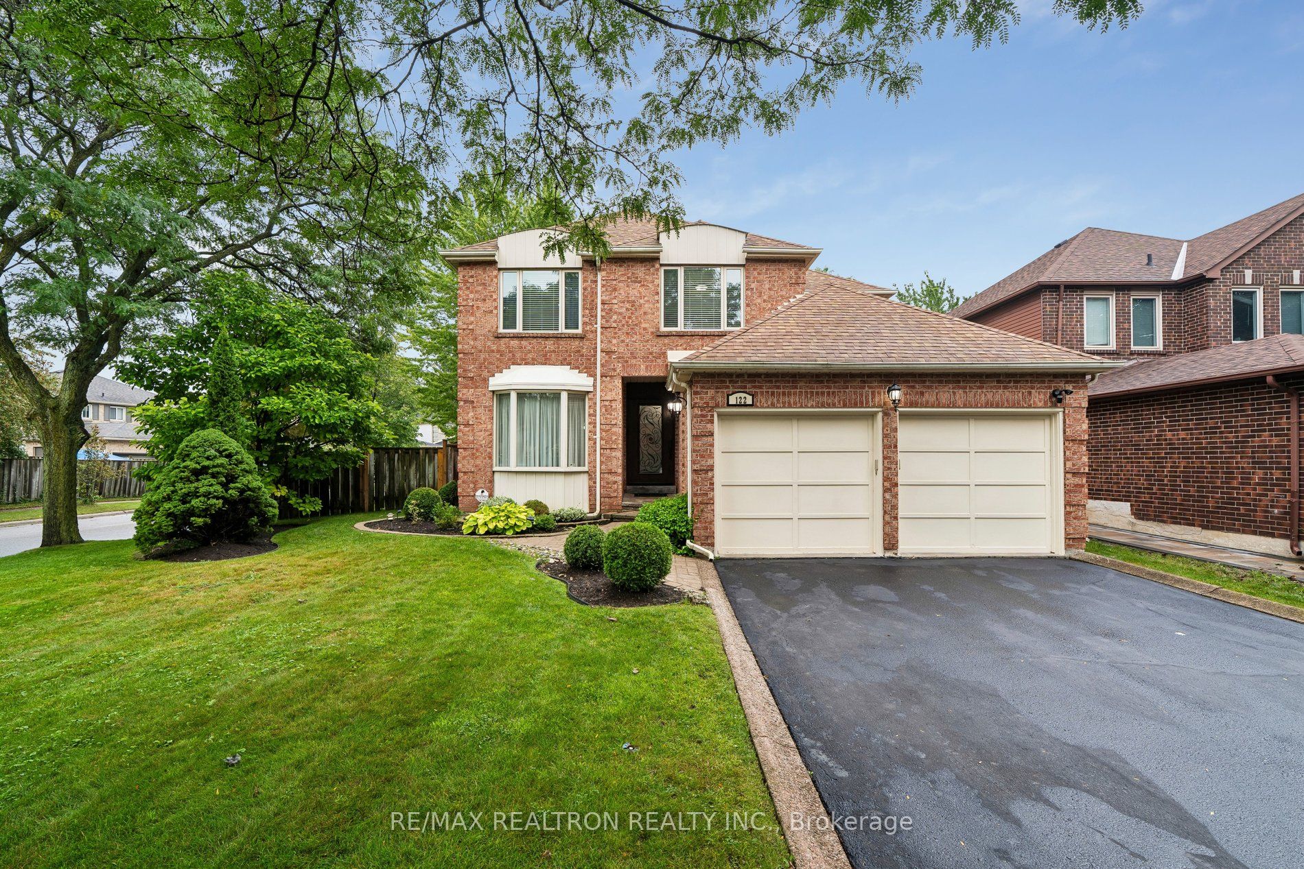 122 Colvin Crescent Property Photo 2