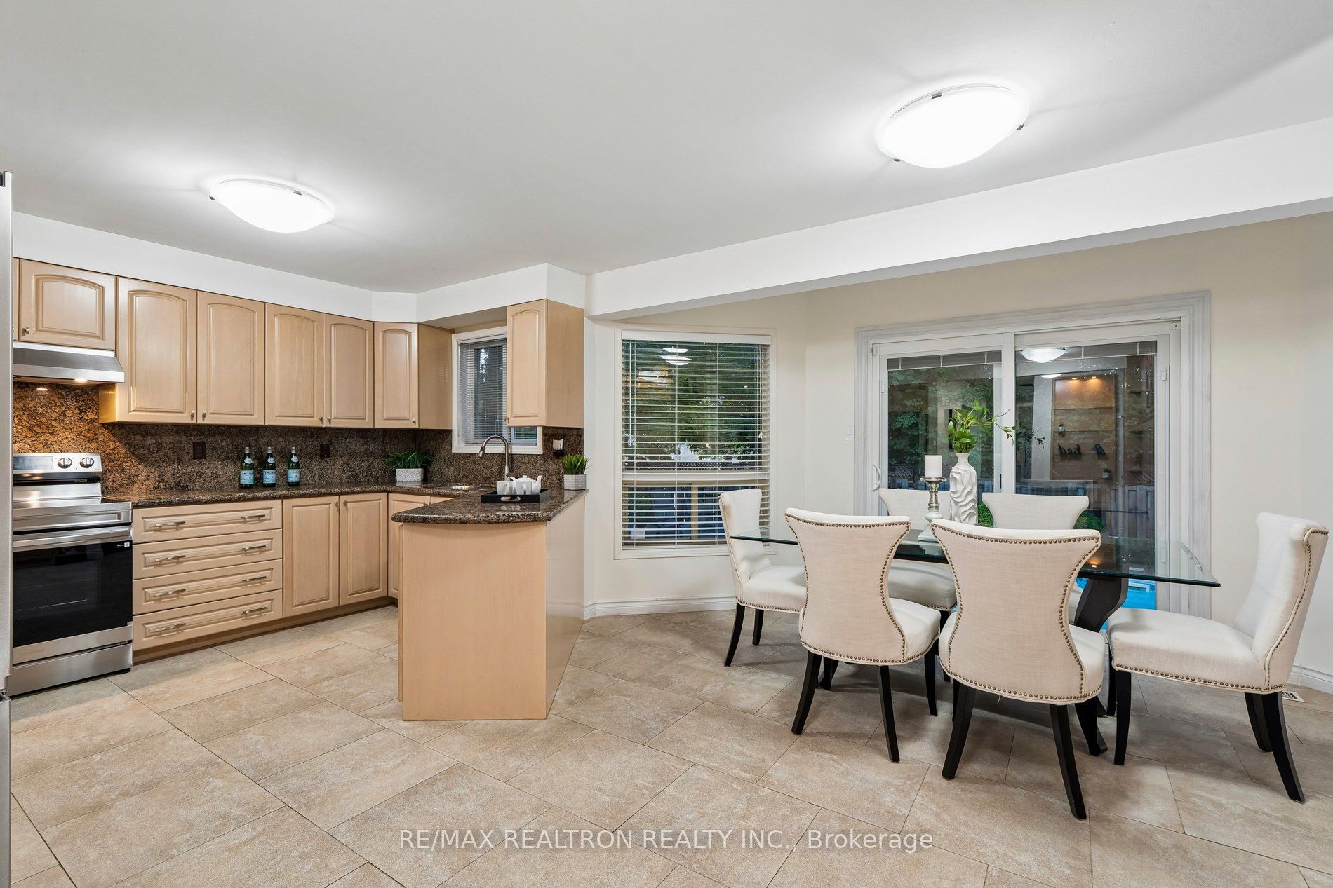 122 Colvin Crescent Property Photo 18