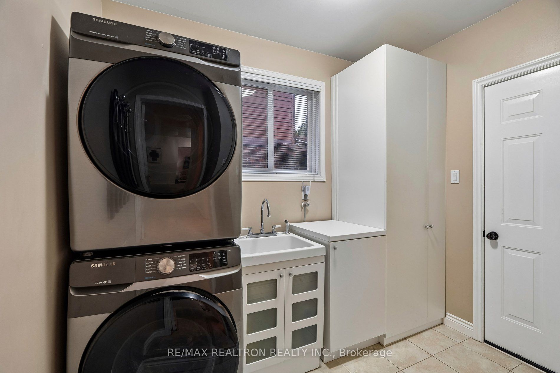 122 Colvin Crescent Property Photo 26