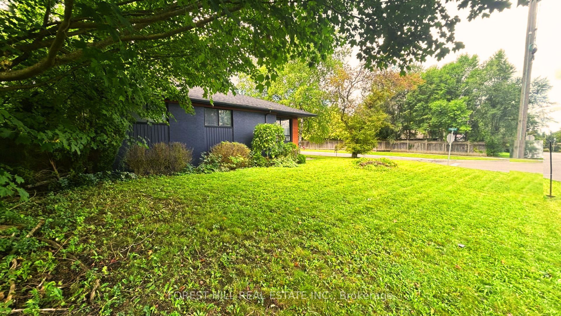 1 Willis Drive Property Photo 4