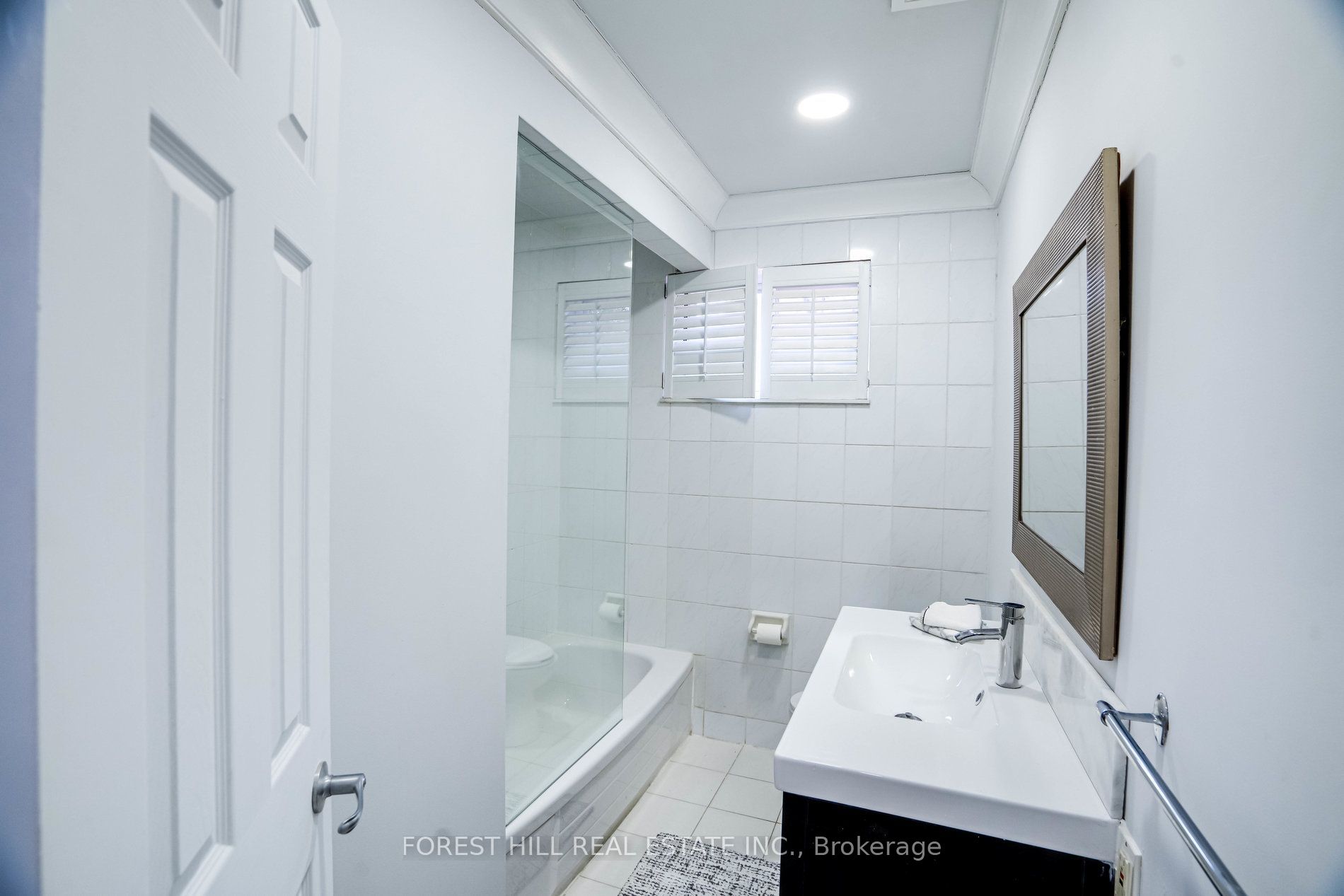 1 Willis Drive Property Photo 16