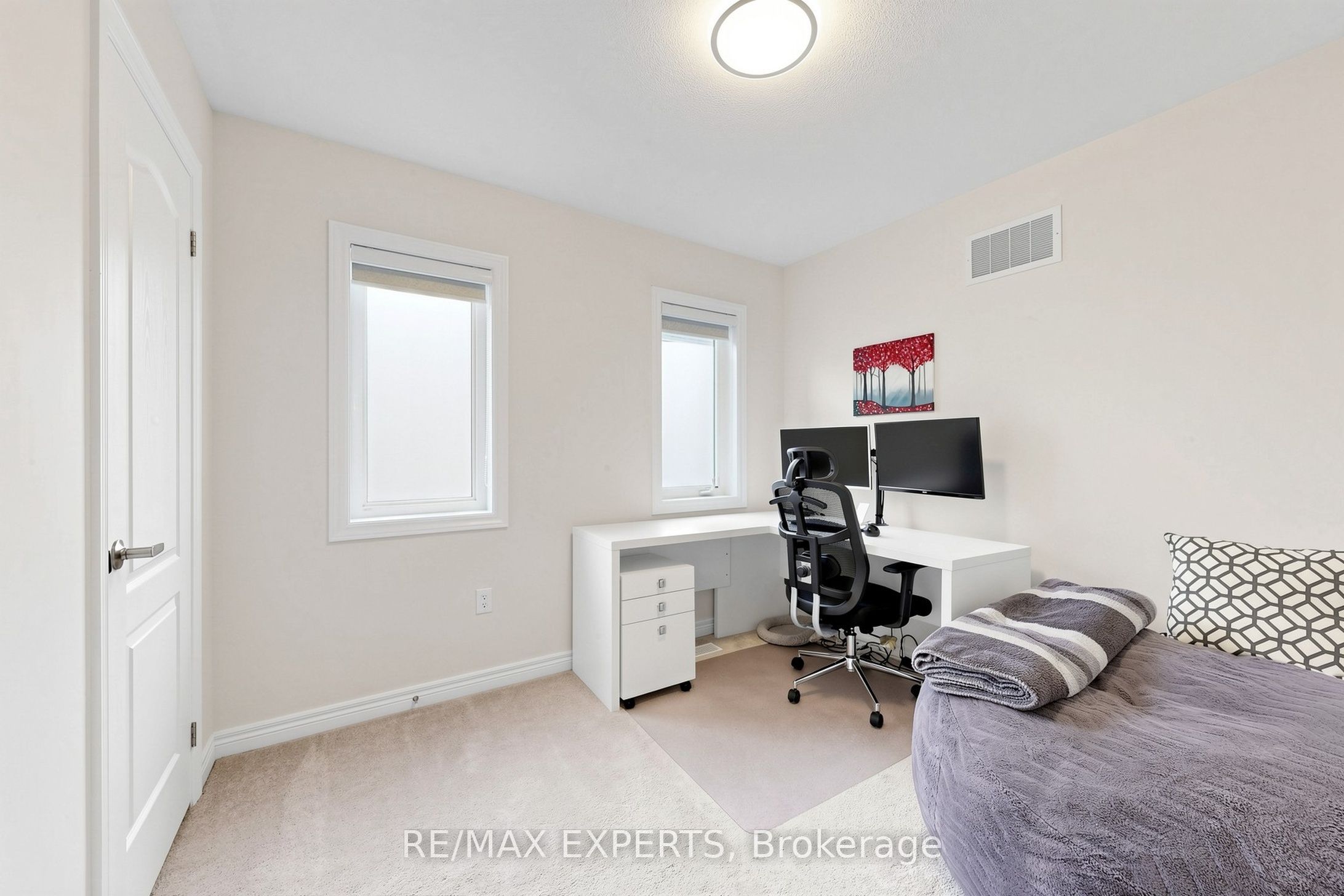 9 Applegate Drive Property Photo 24