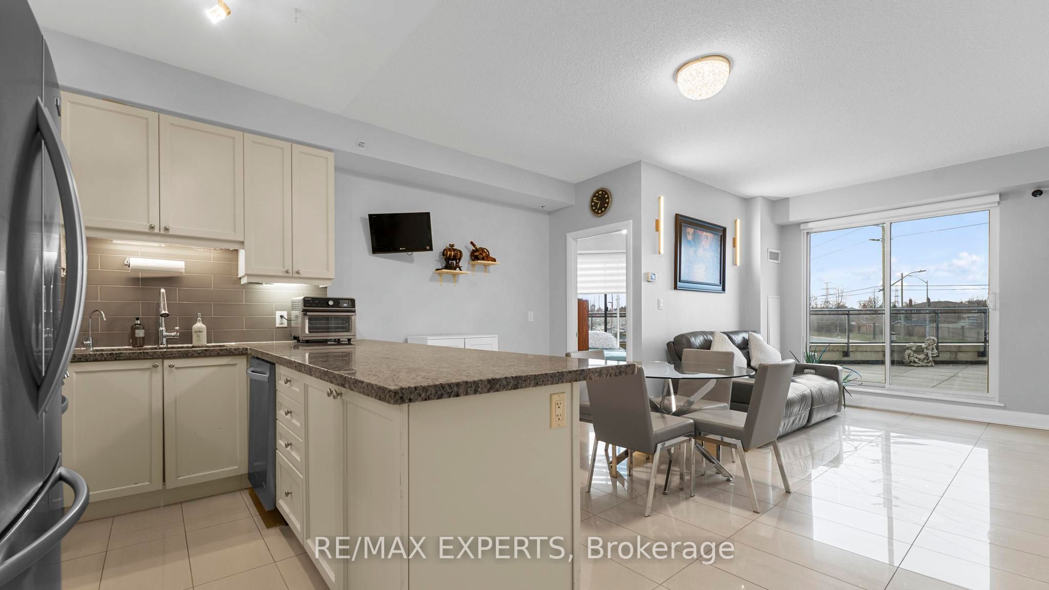 12 Woodstream Boulevard 201 Property Photo 7