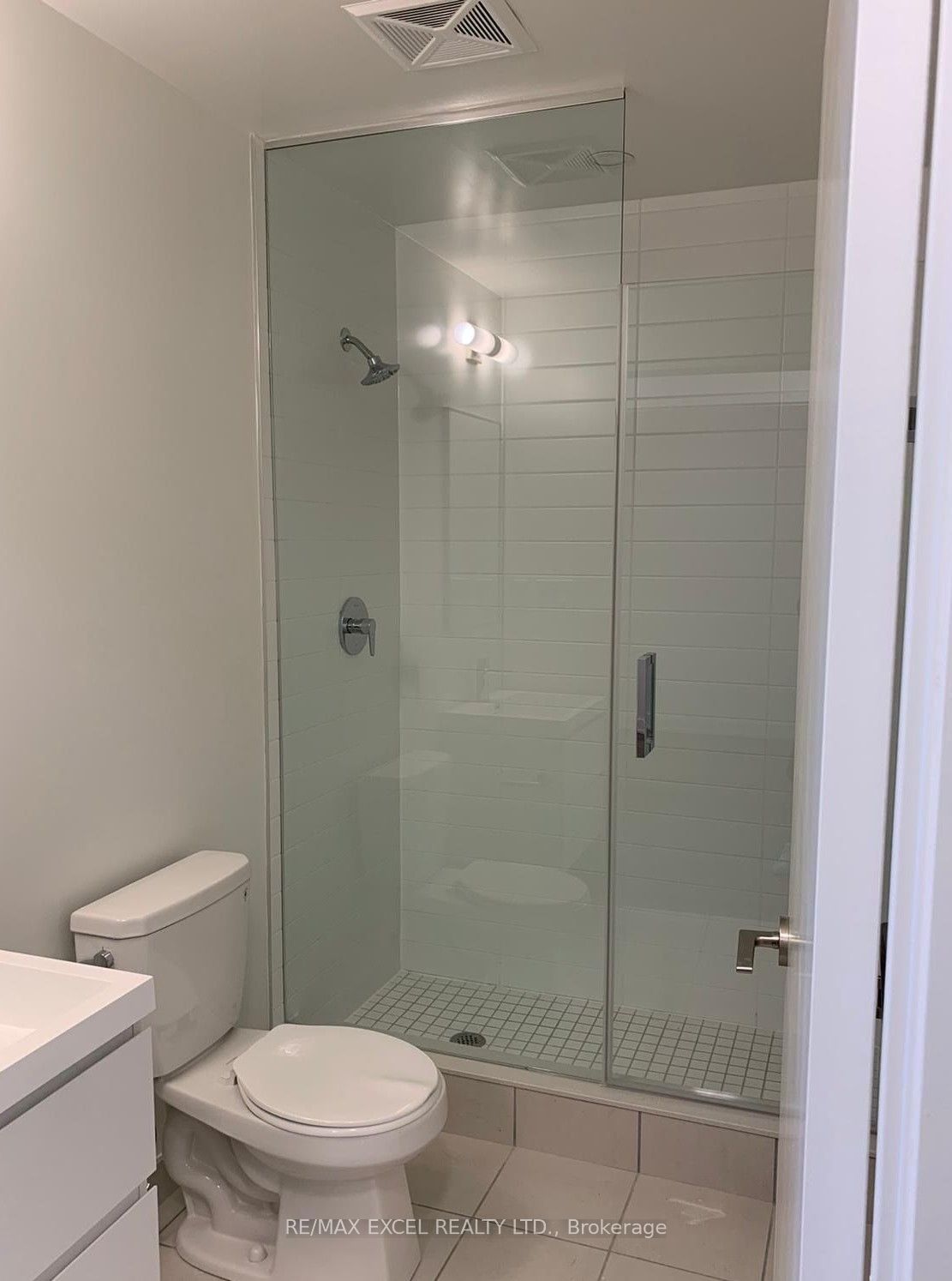 292 Verdale Crossing B505 Property Photo 14