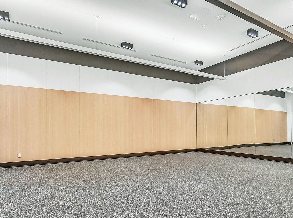 292 Verdale Crossing B505 Property Photo 34
