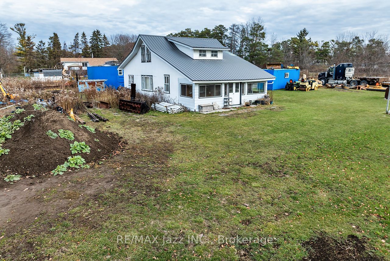 140 Victoria Street Property Photo 4