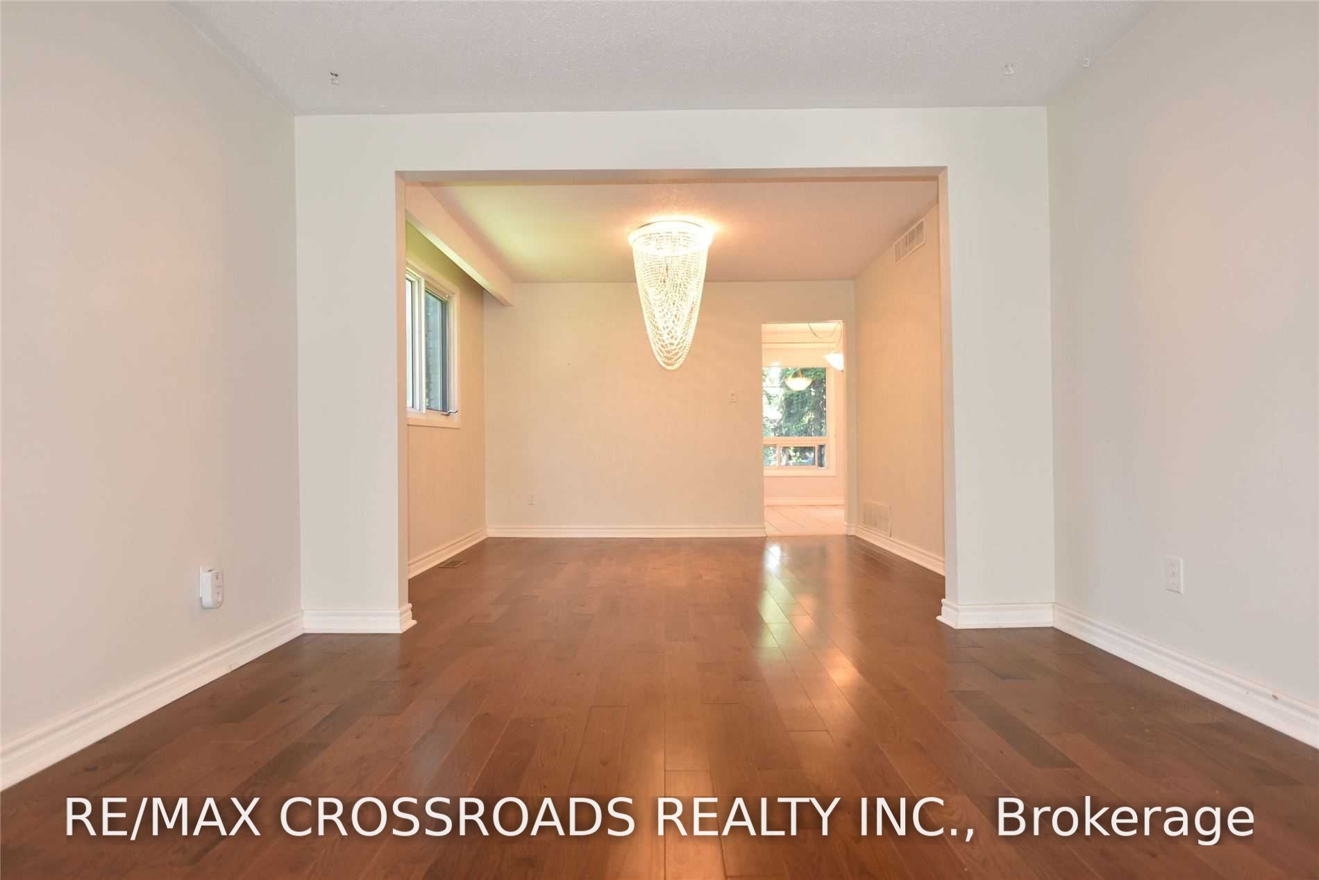 52 Emmeloord Crescent Property Photo 4