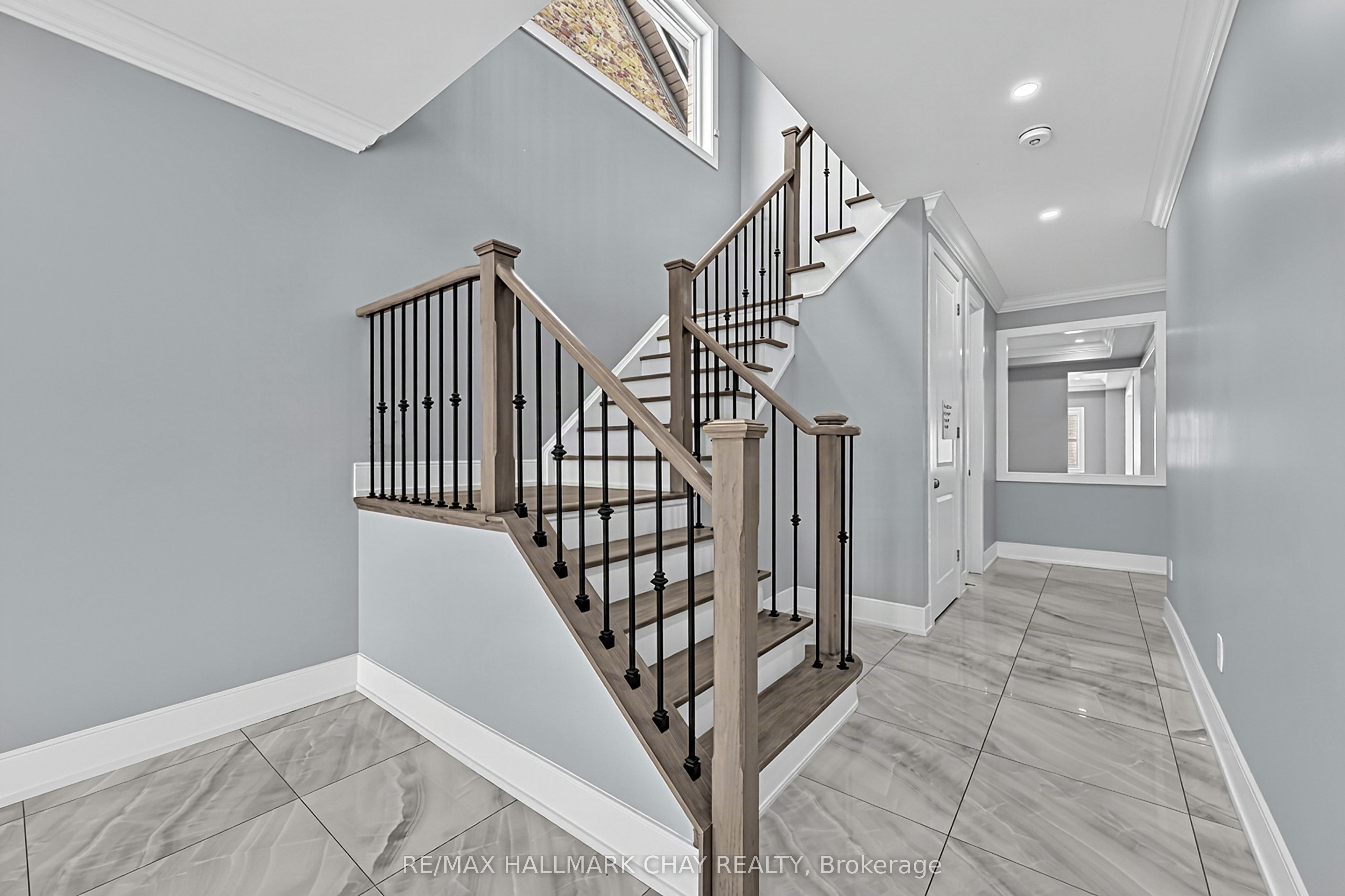 35 Tyndall Drive Property Photo 4