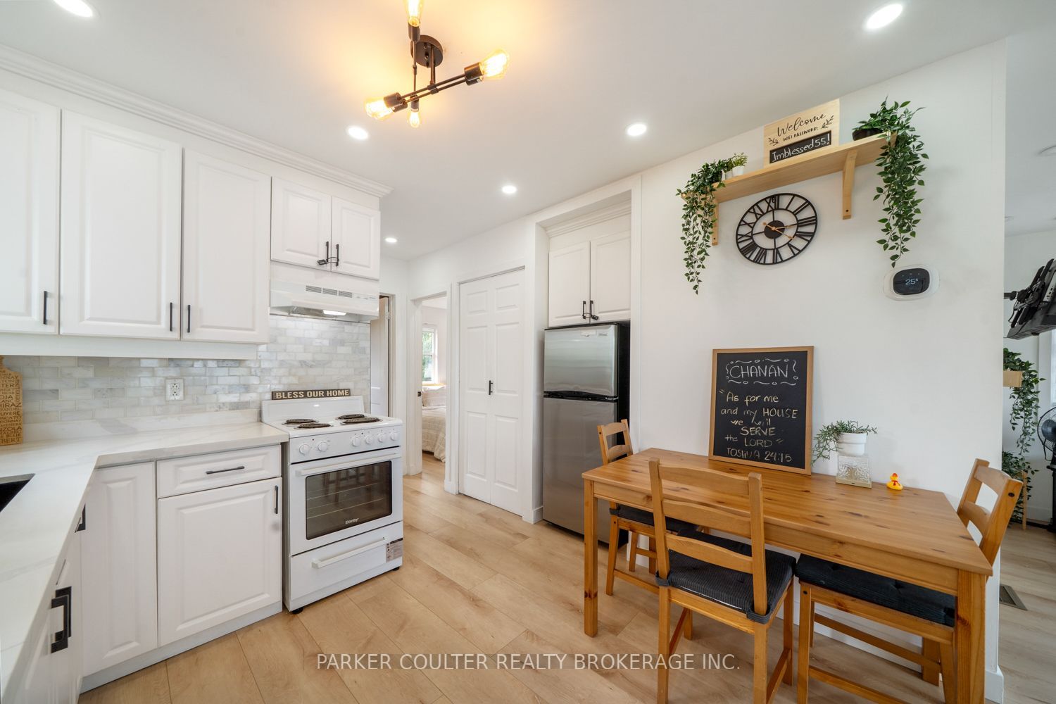 2305 Crystal Beach Road Property Photo 17