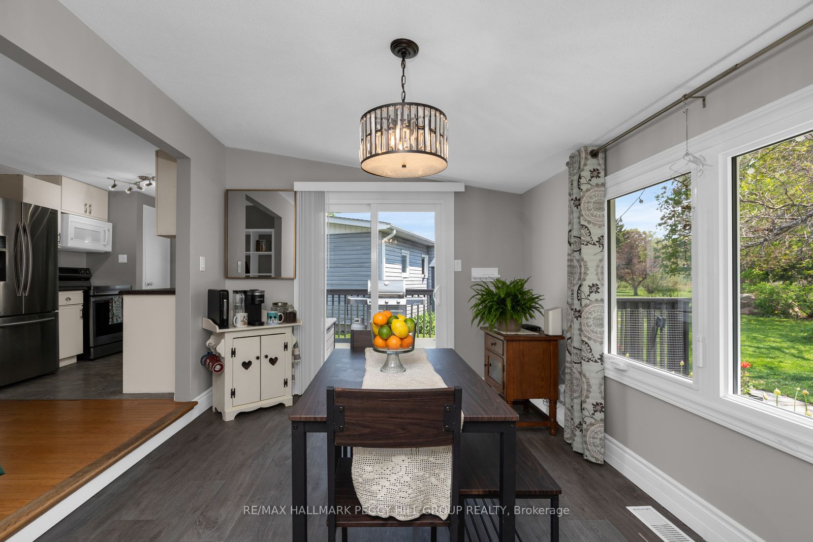 53 Corner Brook Trail Property Photo 6
