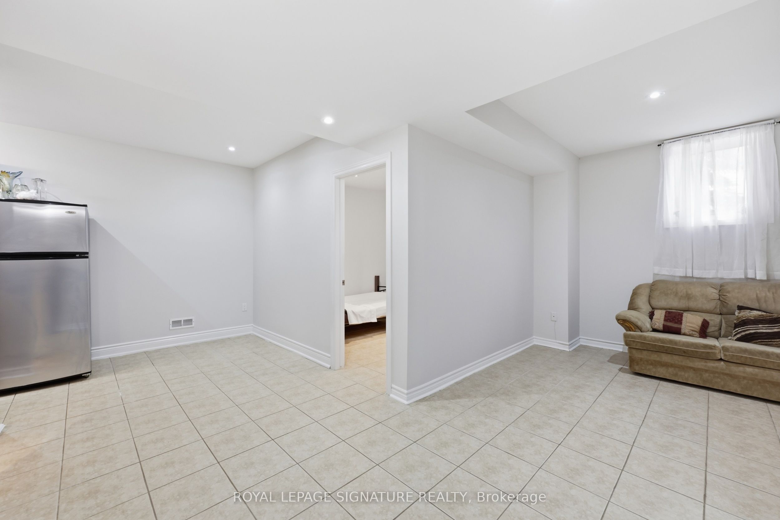 221 Peak Point Boulevard Bsmt Property Photo 6