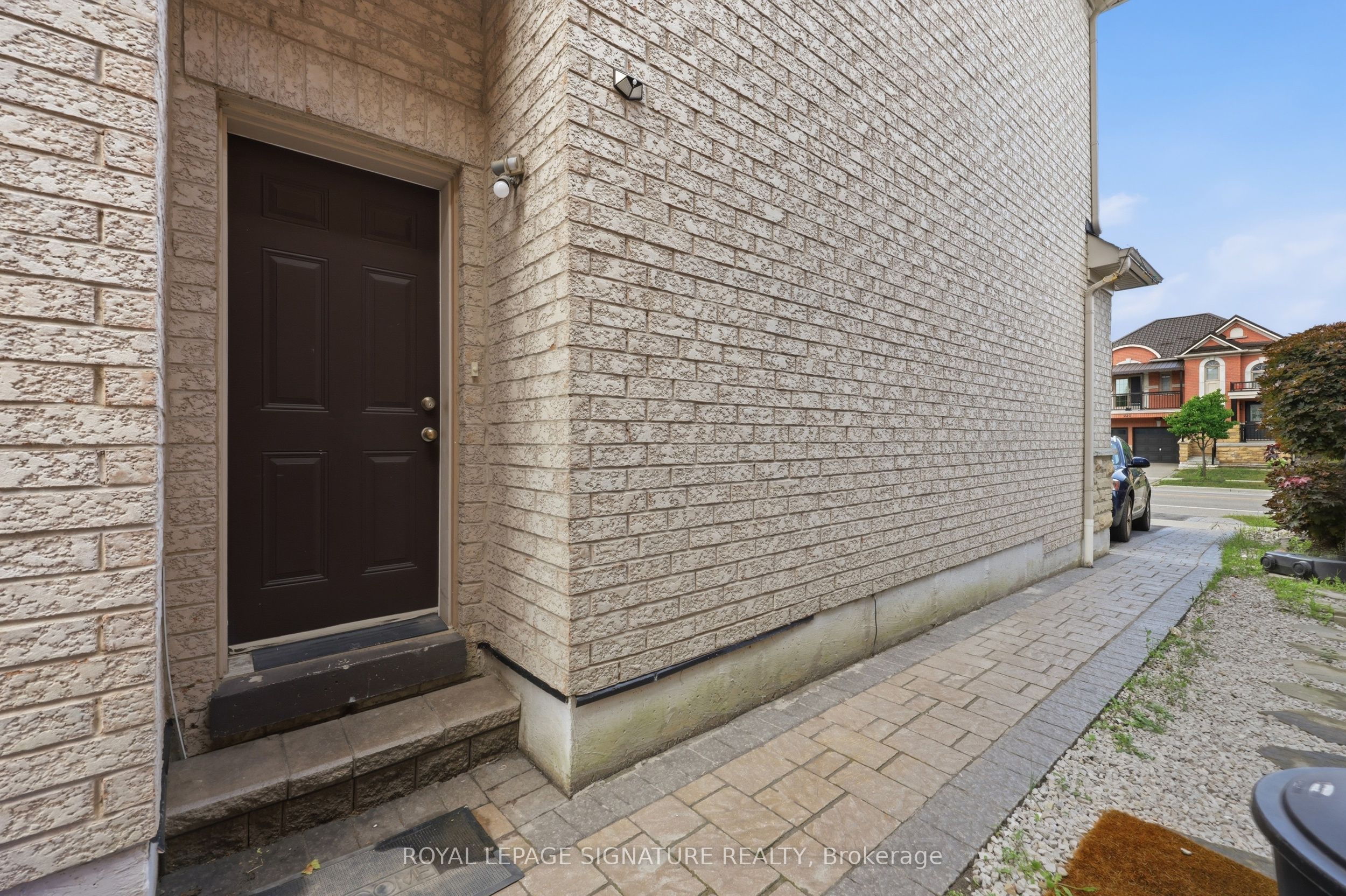 221 Peak Point Boulevard Bsmt Property Photo 17