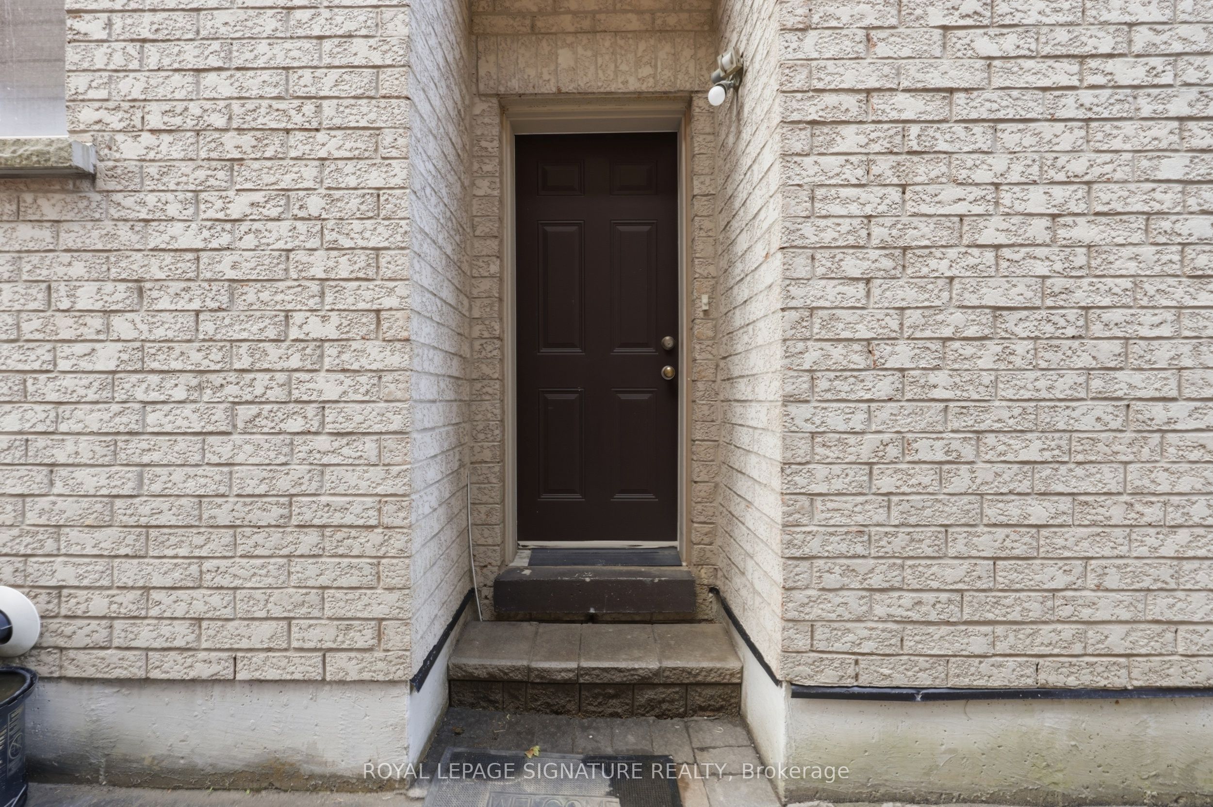 221 Peak Point Boulevard Bsmt Property Photo 18