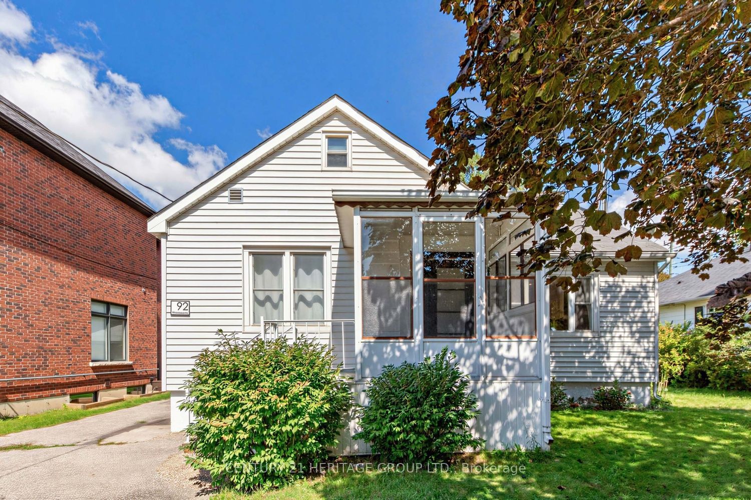 92 Kennedy Street E Property Photo 1