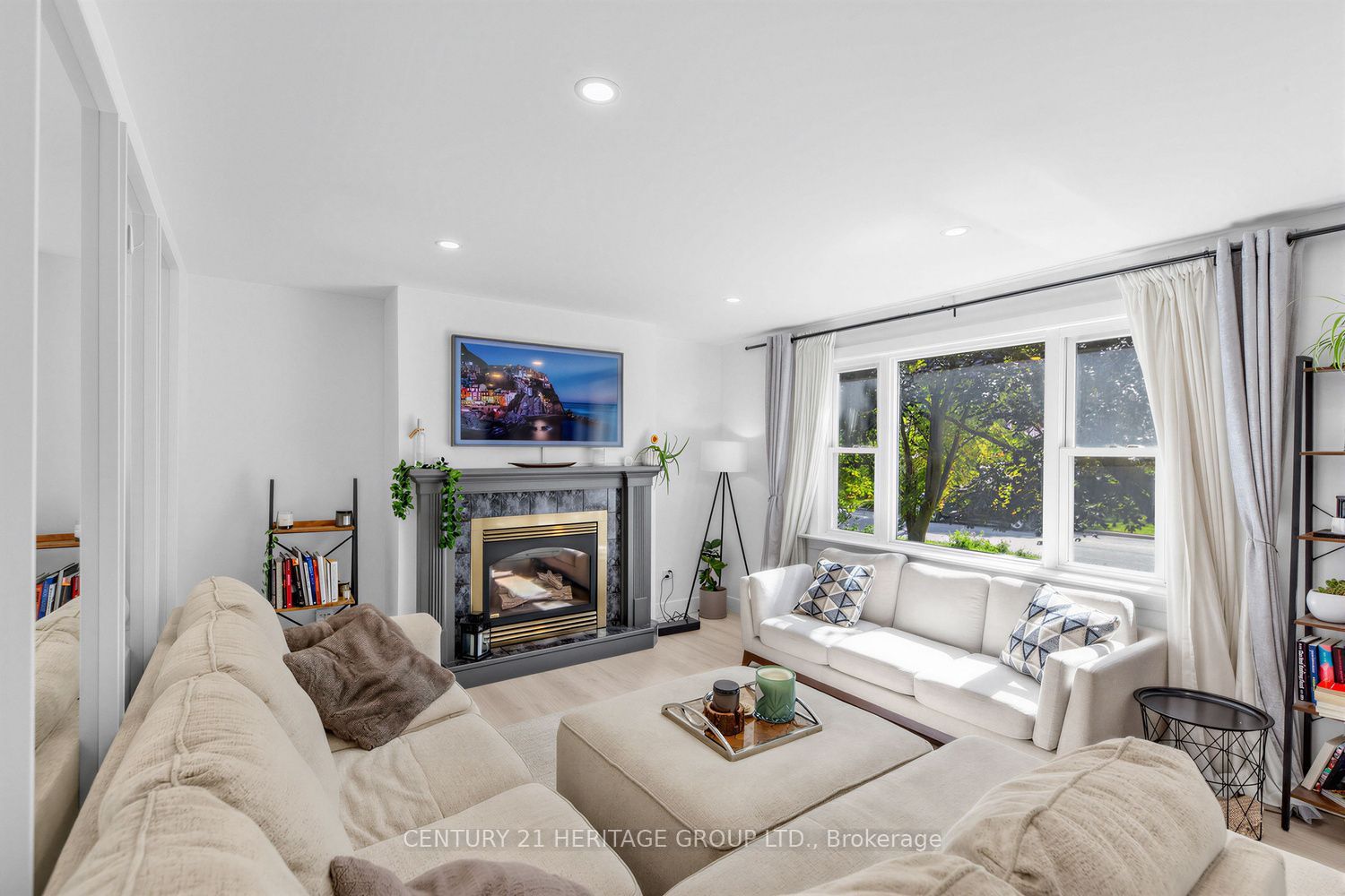 92 Kennedy Street E Property Photo 7
