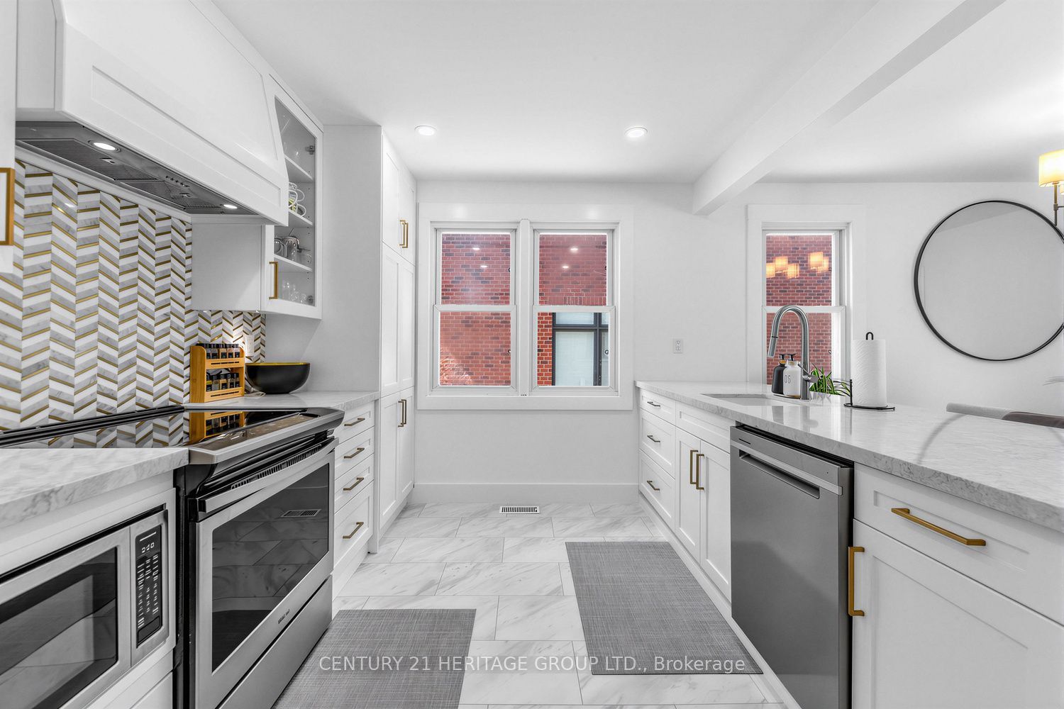 92 Kennedy Street E Property Photo 12