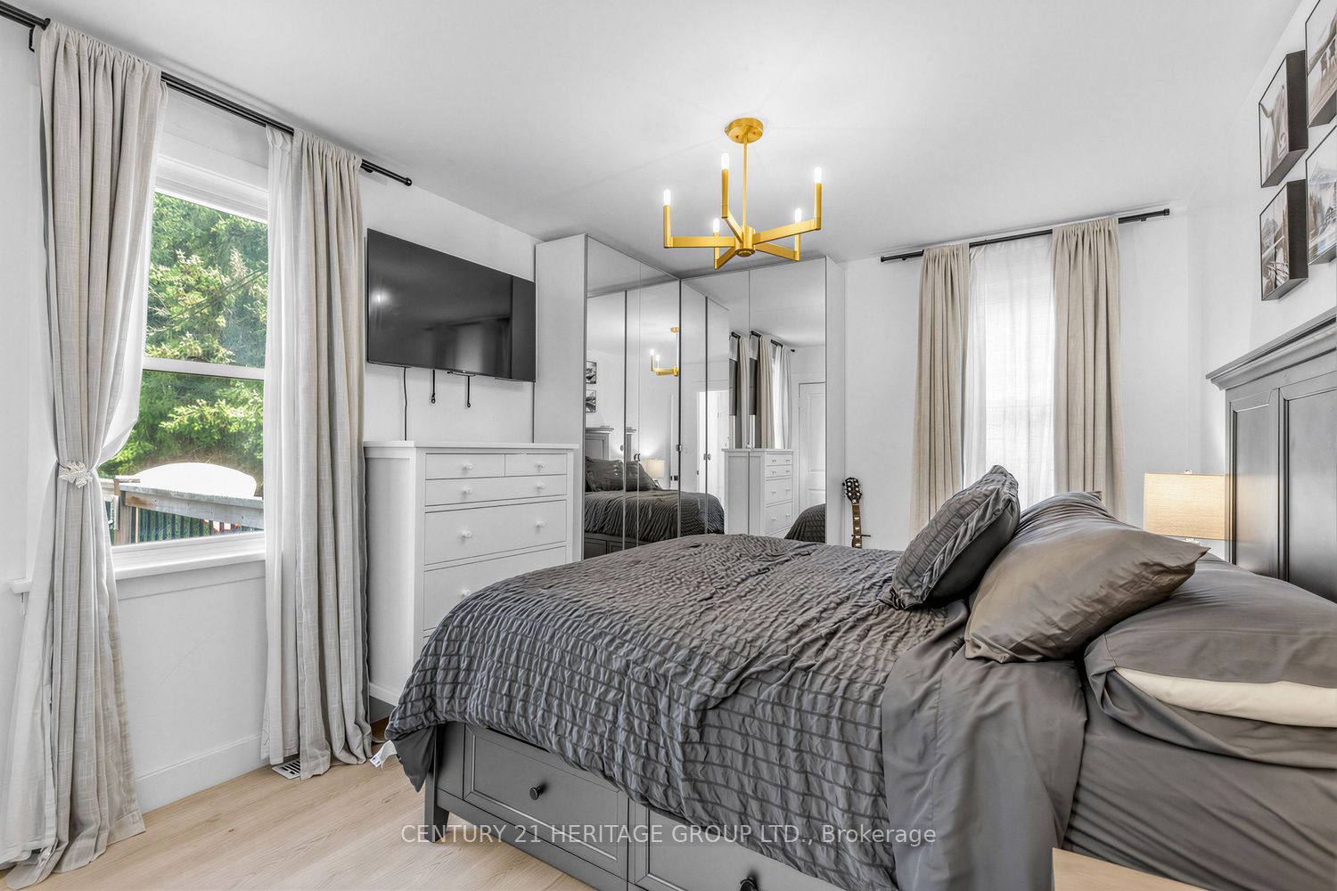 92 Kennedy Street E Property Photo 14