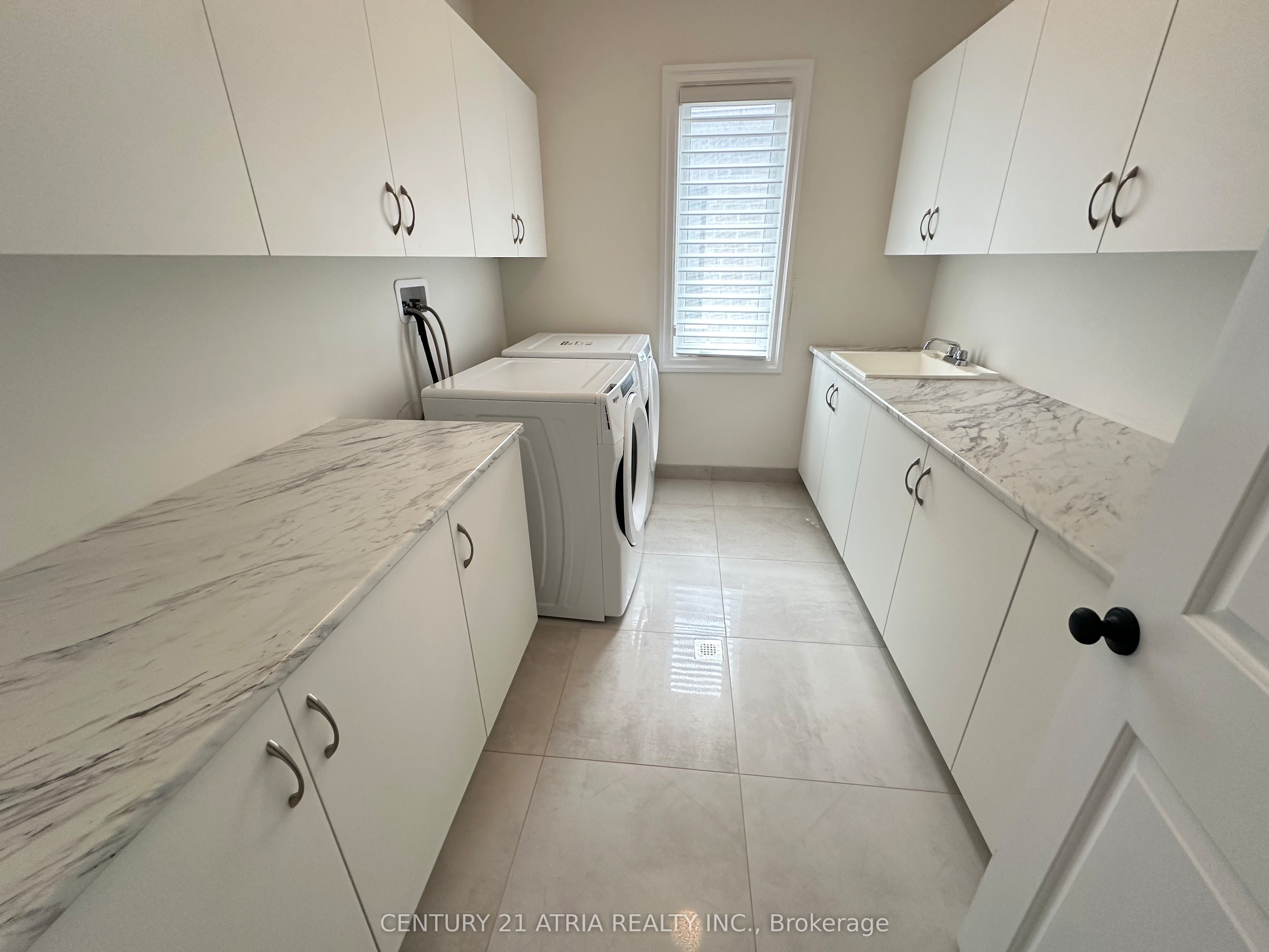 19 Mumberson Street Property Photo 33
