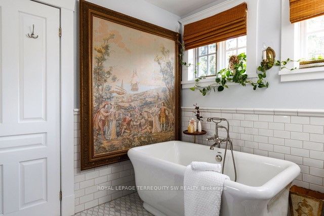 41 Kennedy Street W Property Photo 34