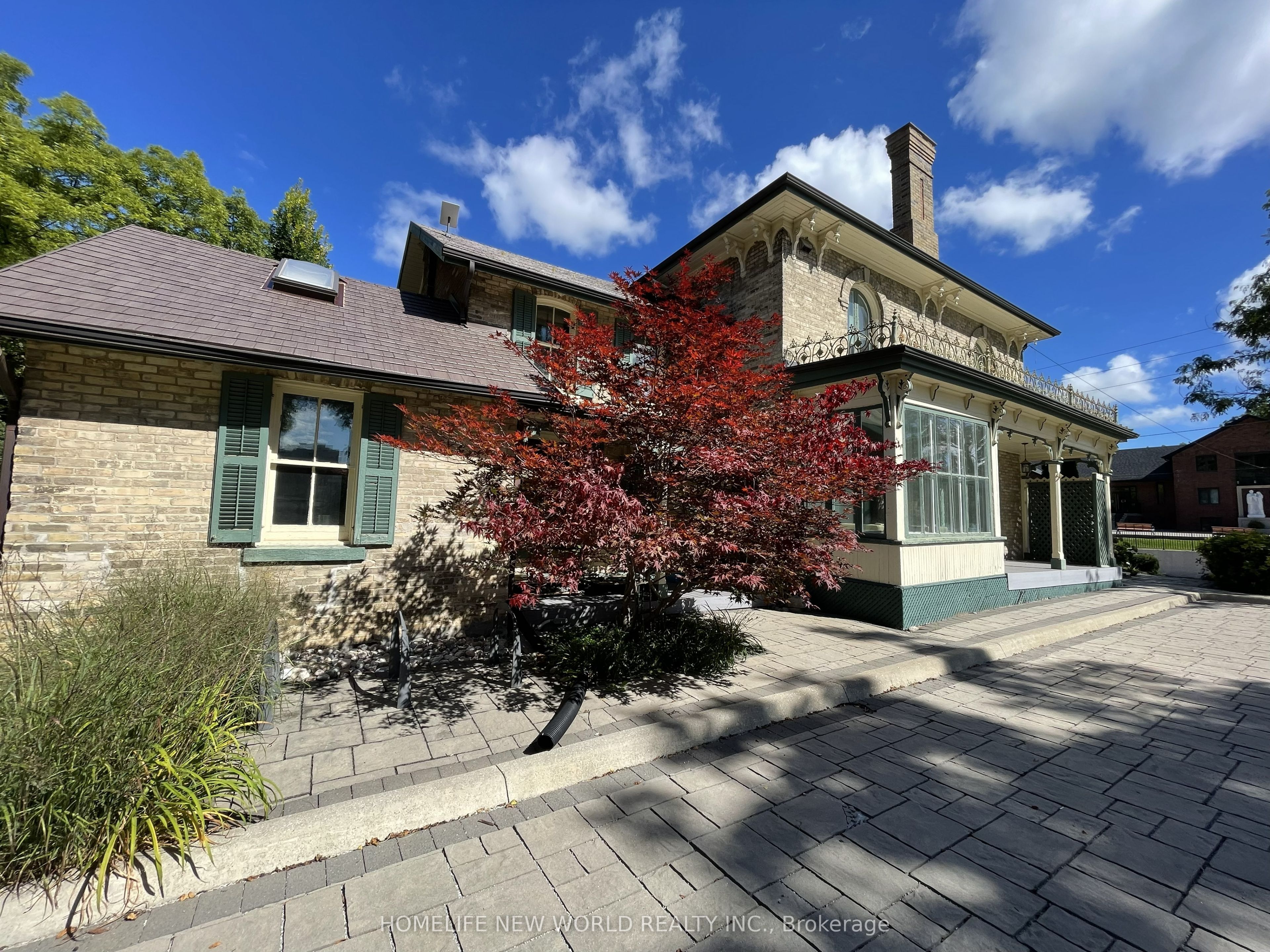 15342 Yonge Street Property Photo 16