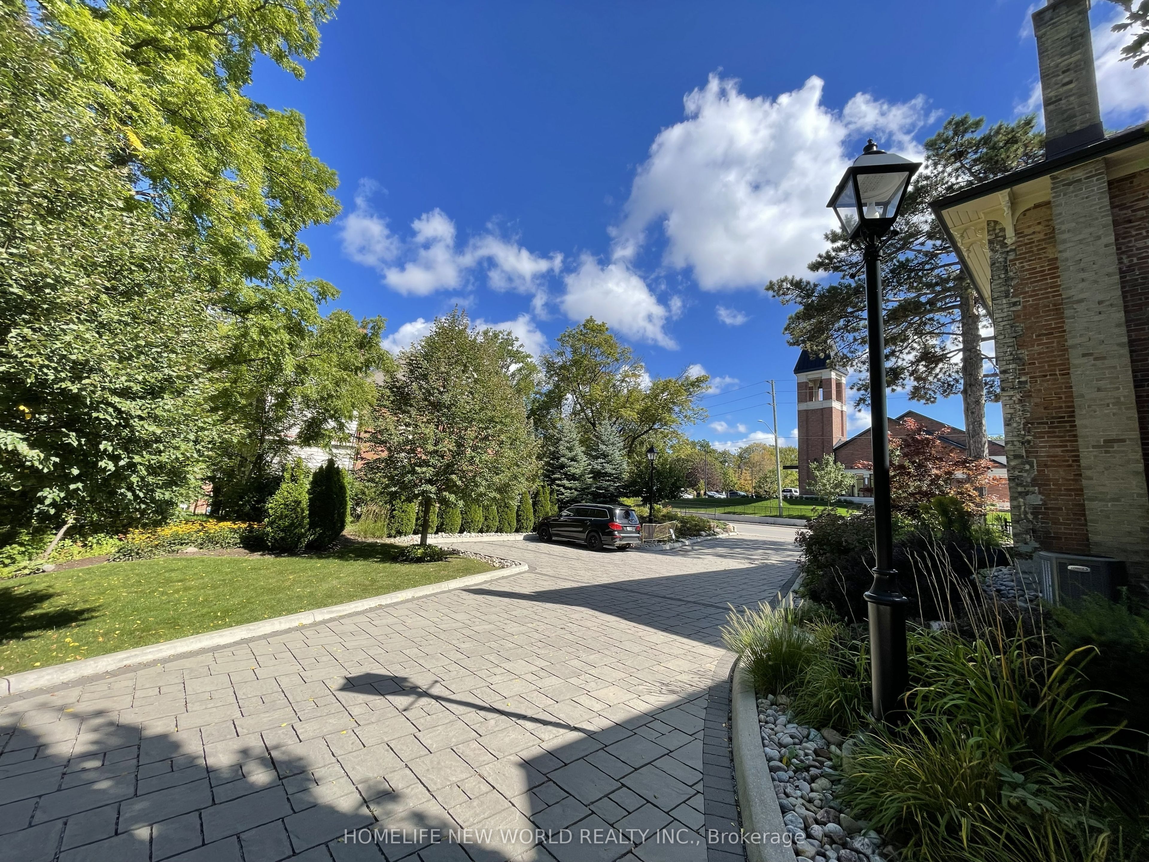 15342 Yonge Street Property Photo 20