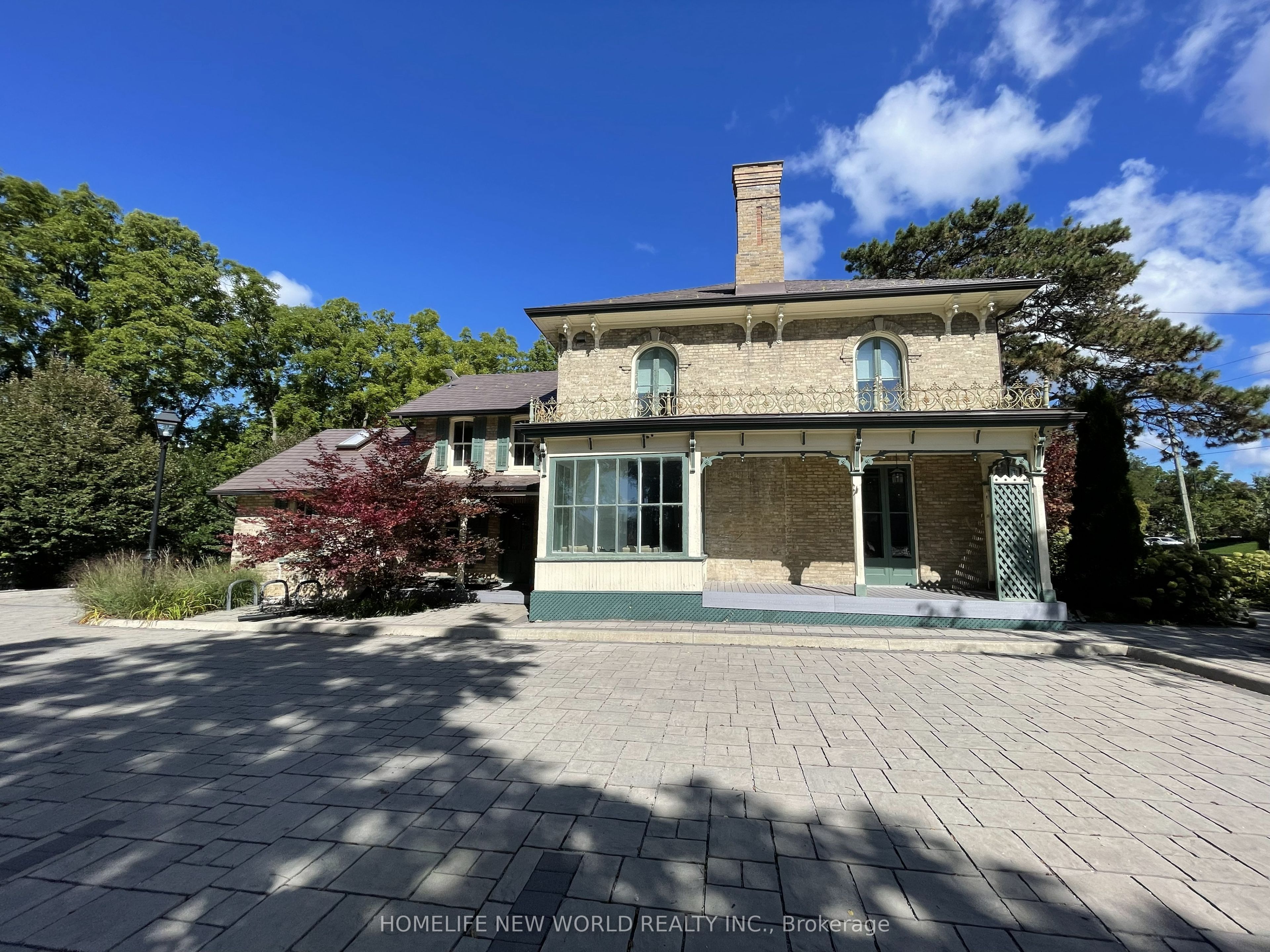 15342 Yonge Street Property Photo 24