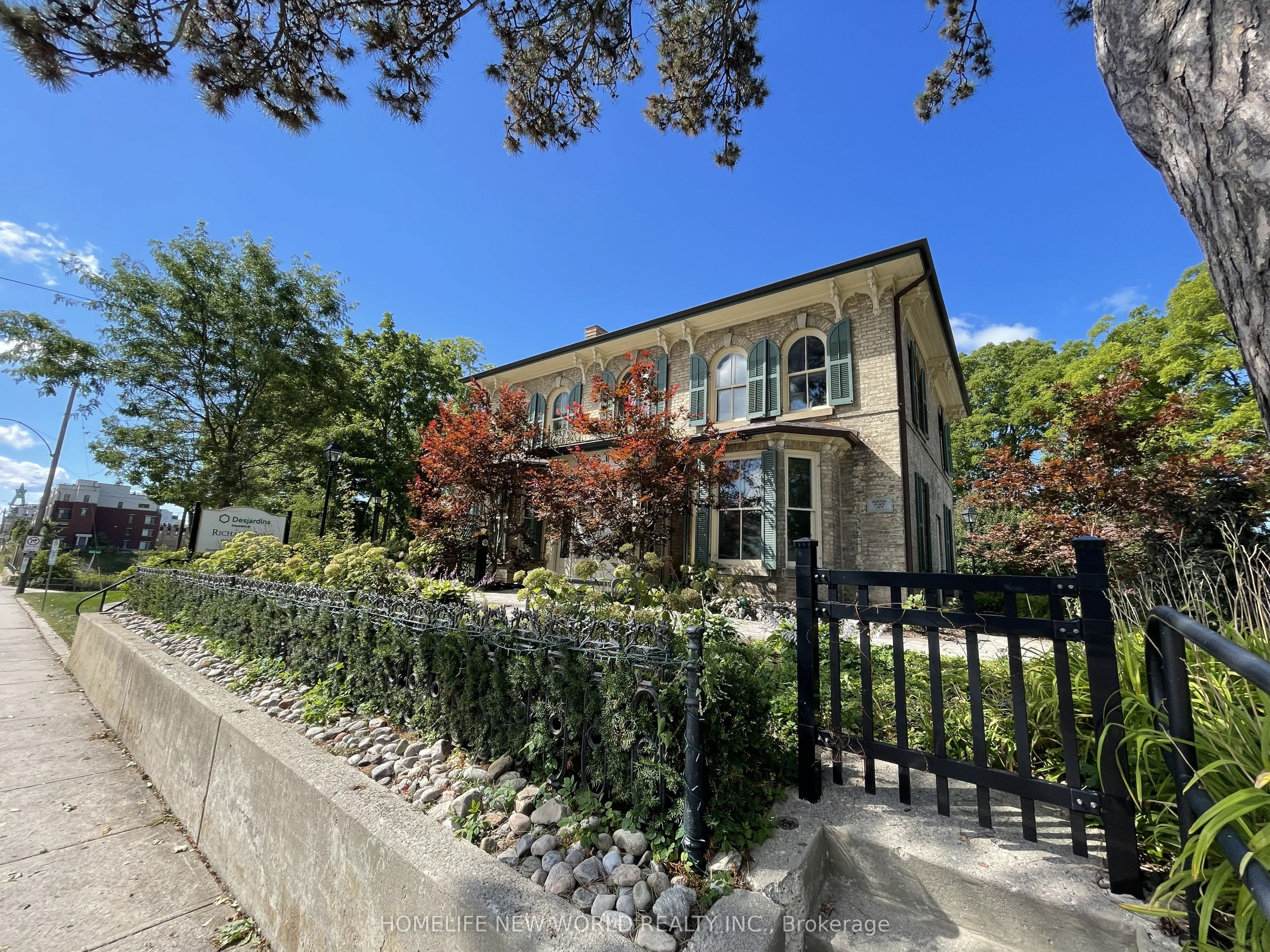15342 Yonge Street Property Photo 34