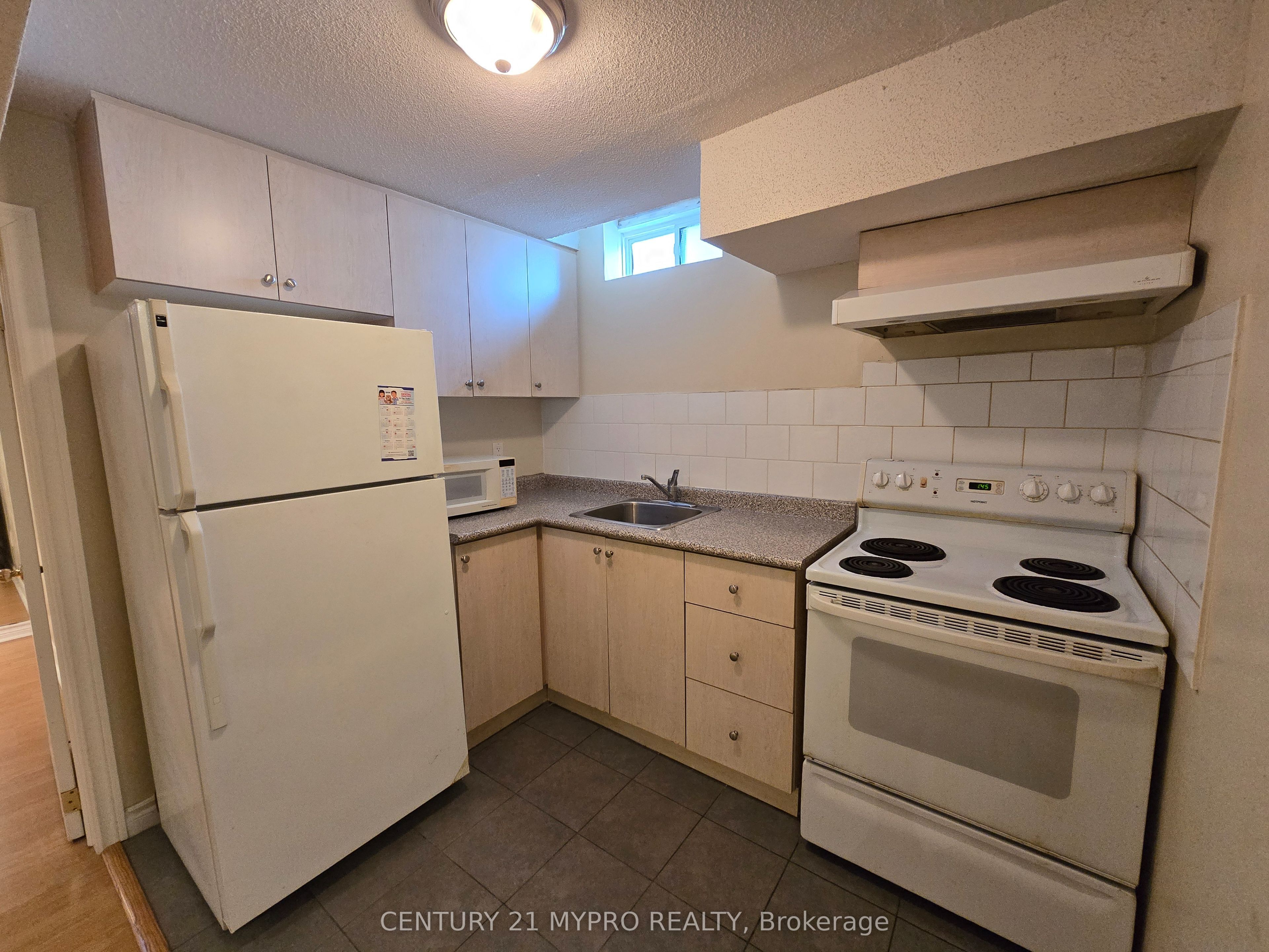 10 Bianca Drive Lower Unit Property Photo 1