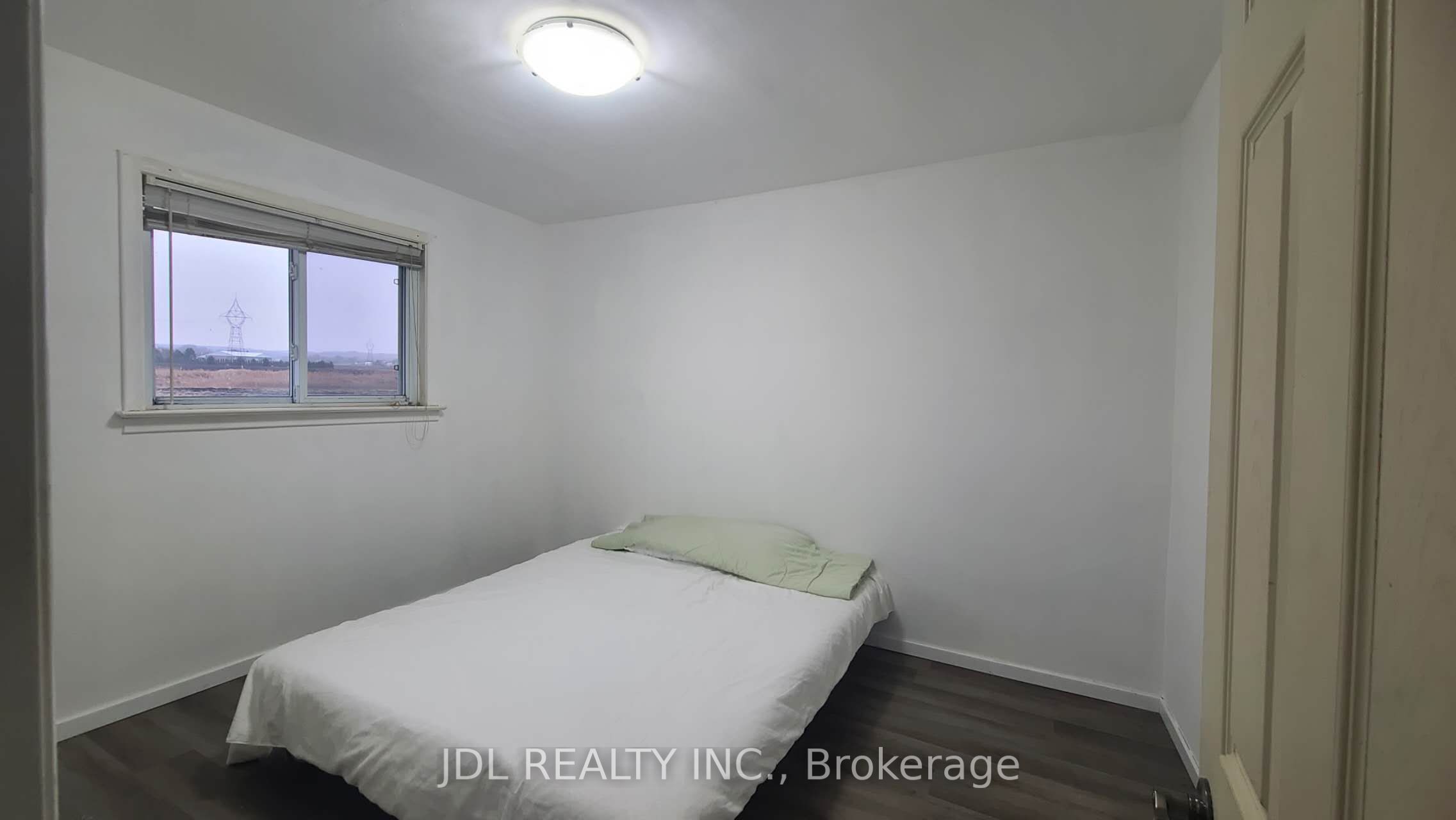 2411 Canal Road Property Photo 8