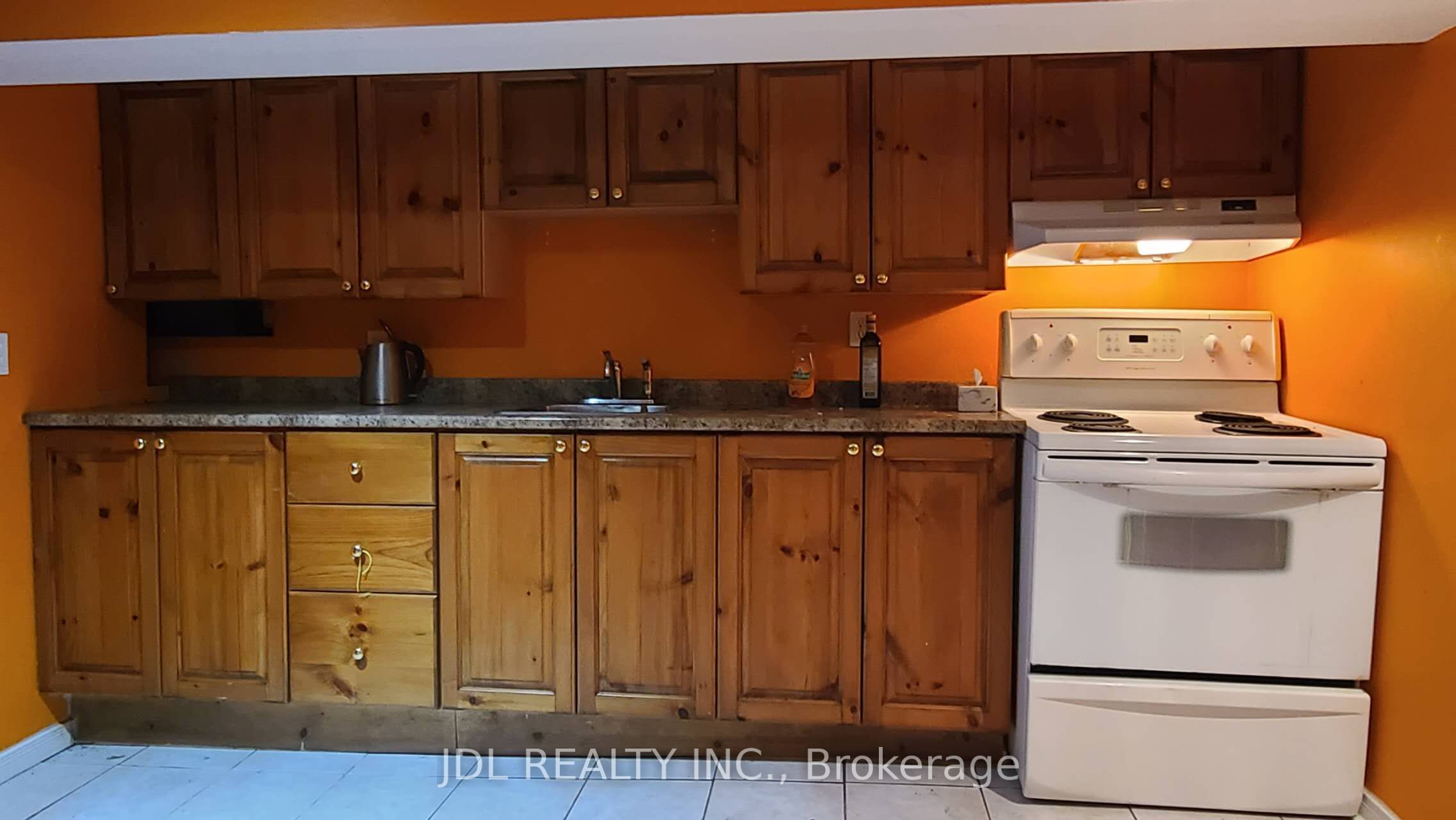 2411 Canal Road Property Photo 14