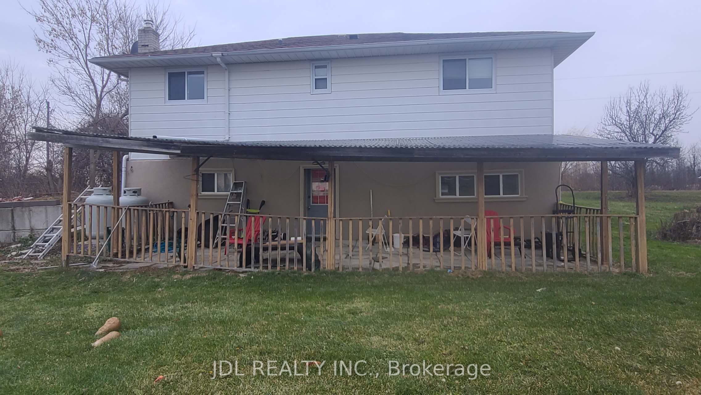 2411 Canal Road Property Photo 17