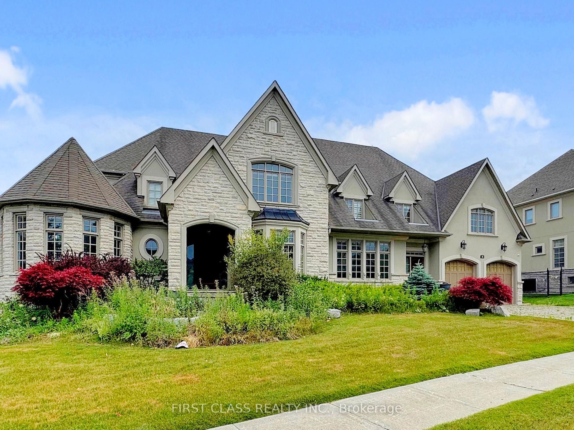 3 Royal County Down Crescent Property Photo 1