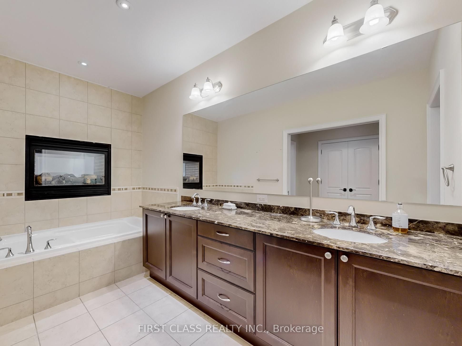 3 Royal County Down Crescent Property Photo 23