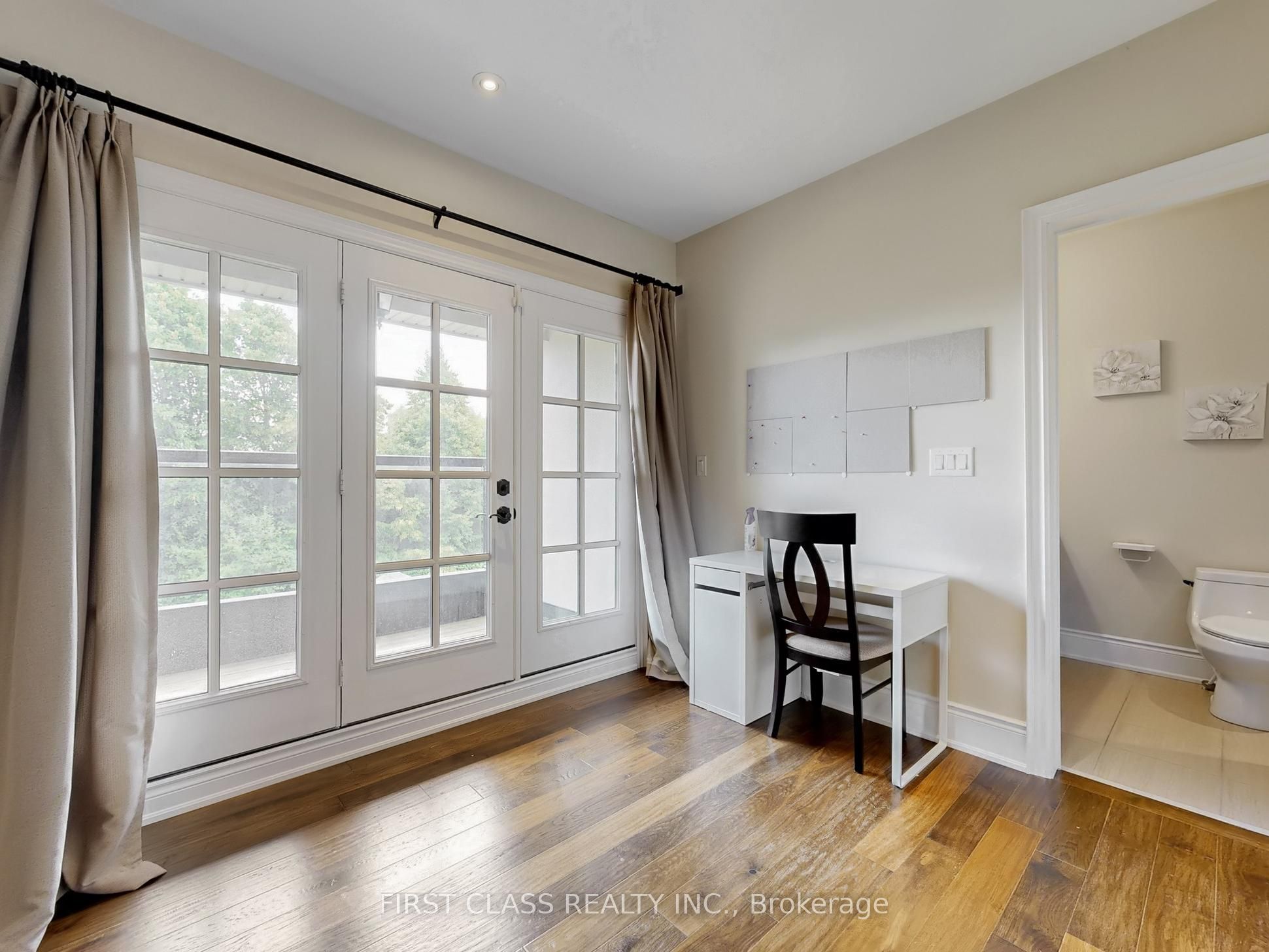 3 Royal County Down Crescent Property Photo 32
