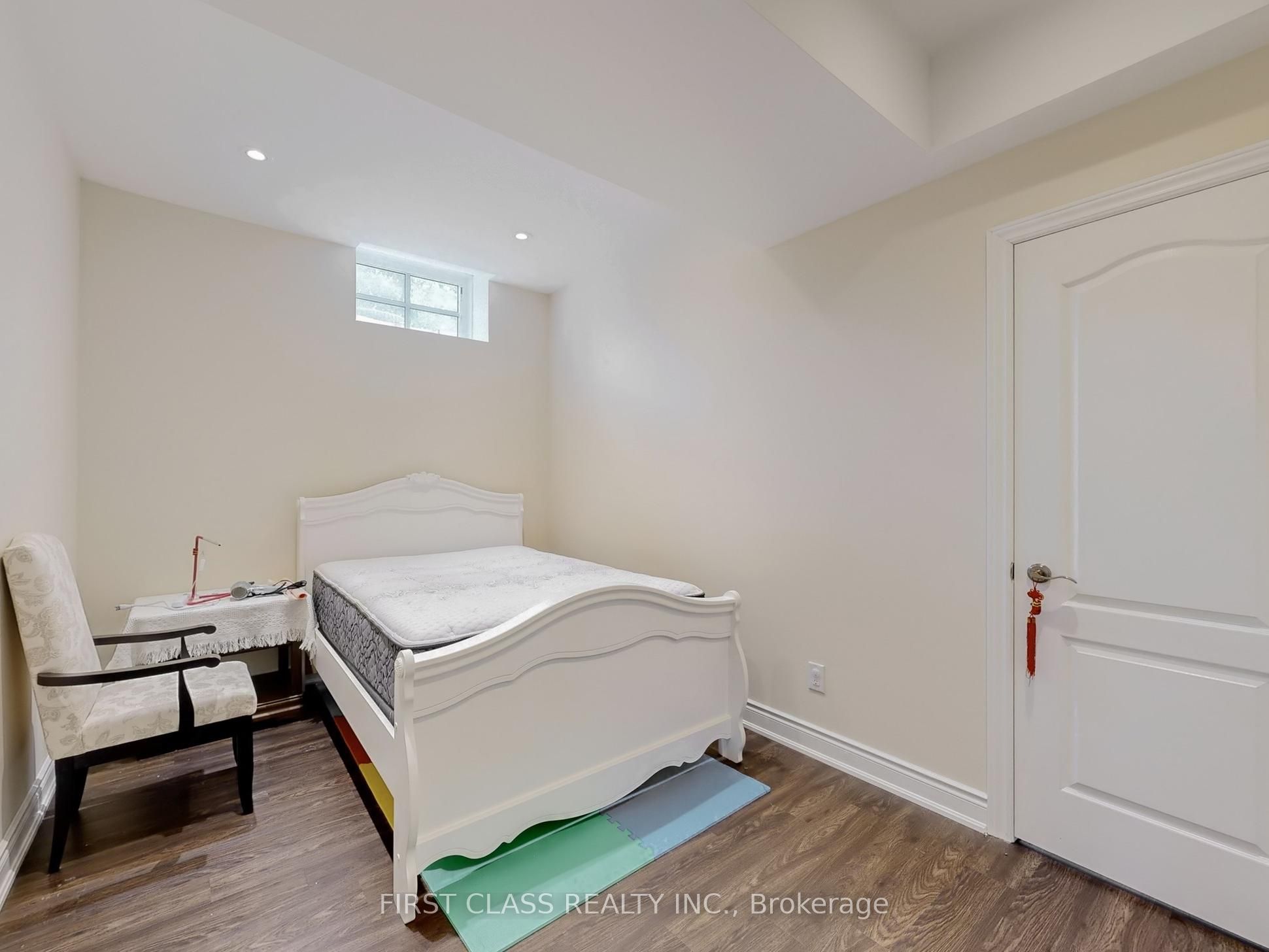 3 Royal County Down Crescent Property Photo 38