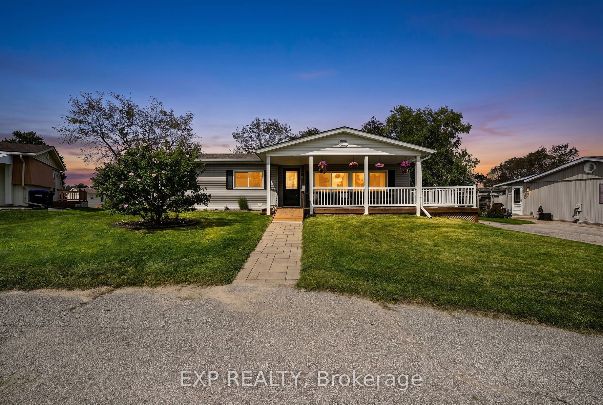 4 Fairbirch Court Property Photo 1