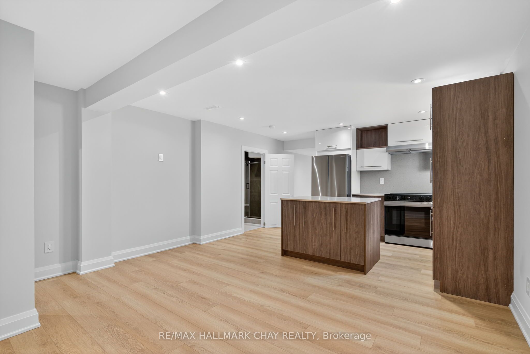 110 Glendower Crescent Property Photo 25