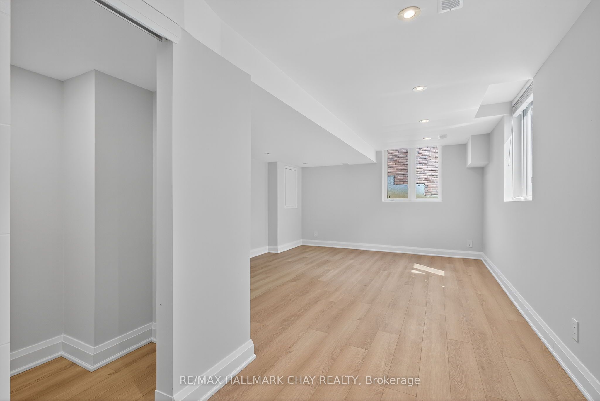 110 Glendower Crescent Property Photo 28