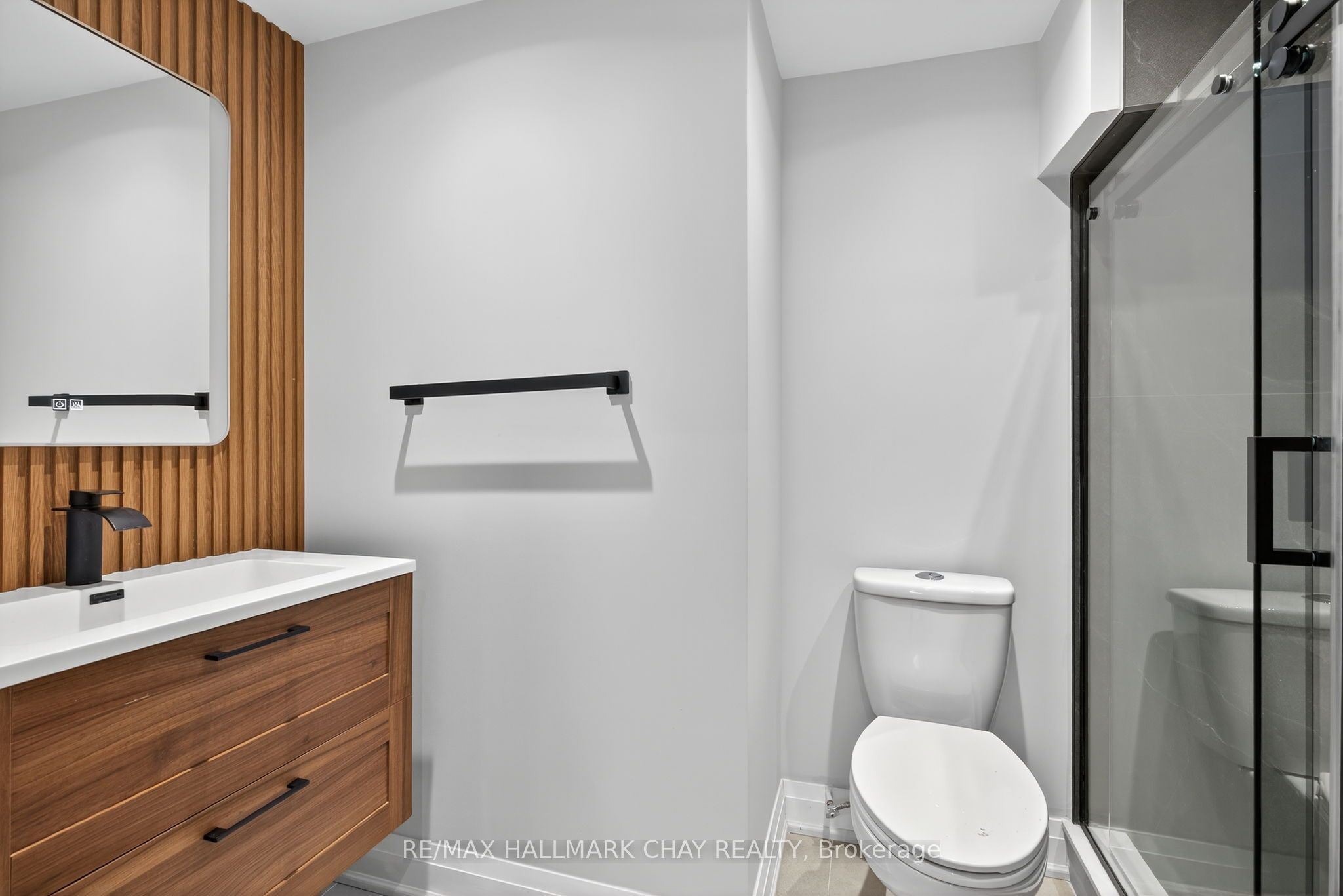 110 Glendower Crescent Property Photo 29