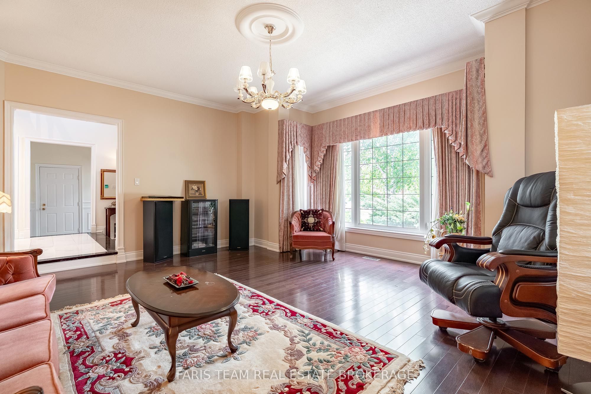 15 Clarendon Drive Property Photo 14