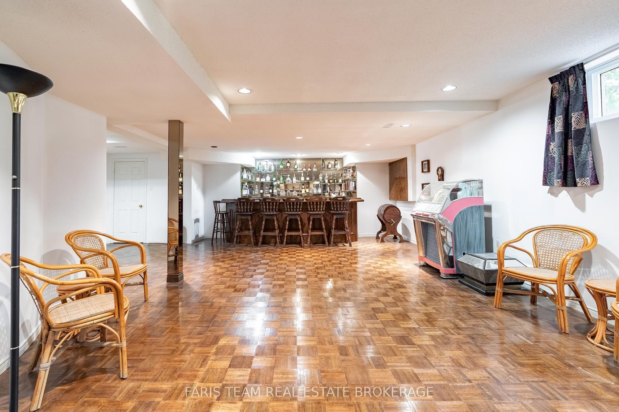 15 Clarendon Drive Property Photo 32