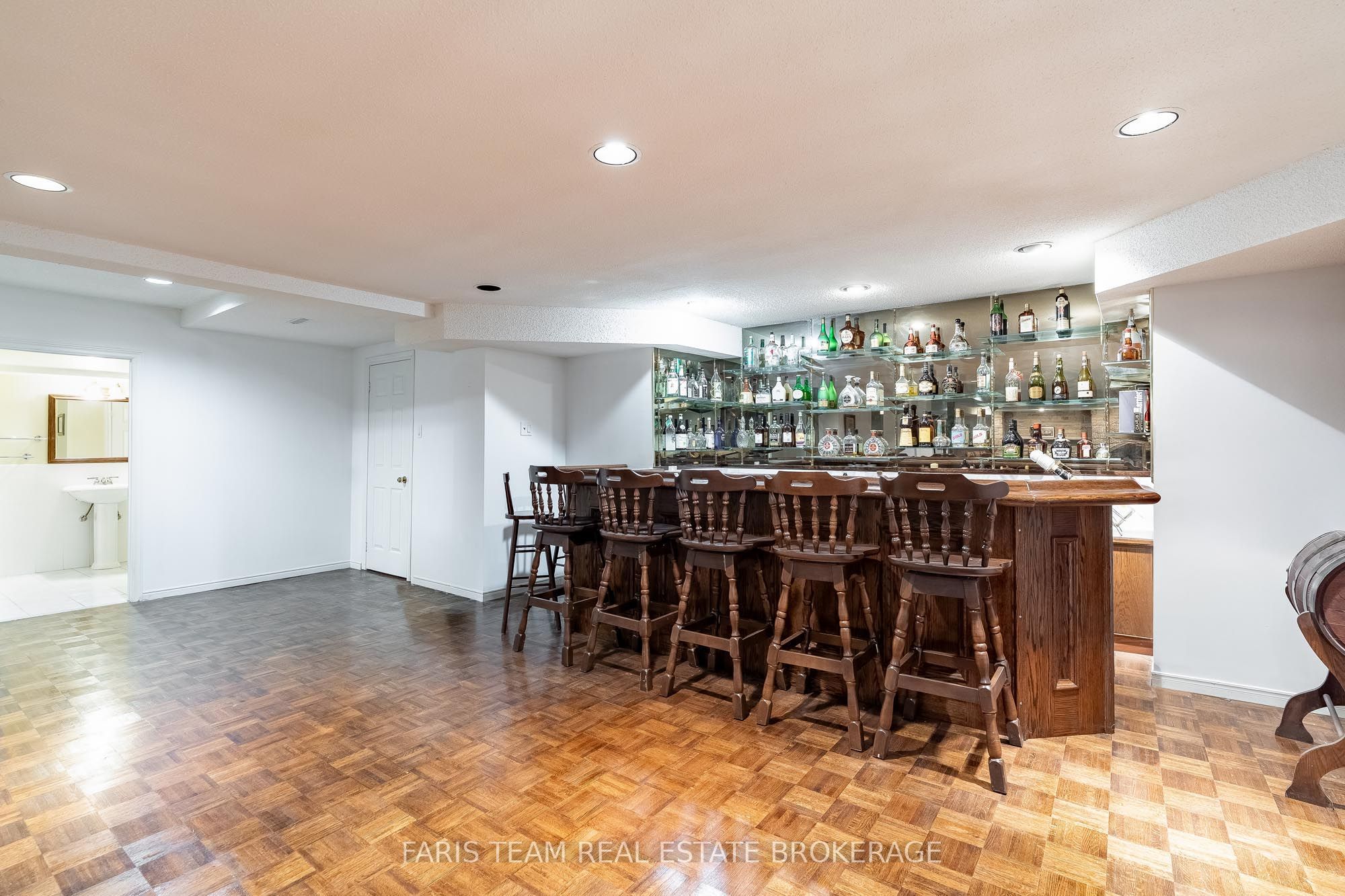 15 Clarendon Drive Property Photo 33