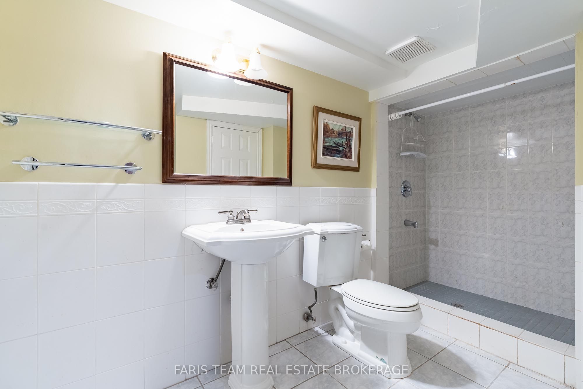 15 Clarendon Drive Property Photo 36