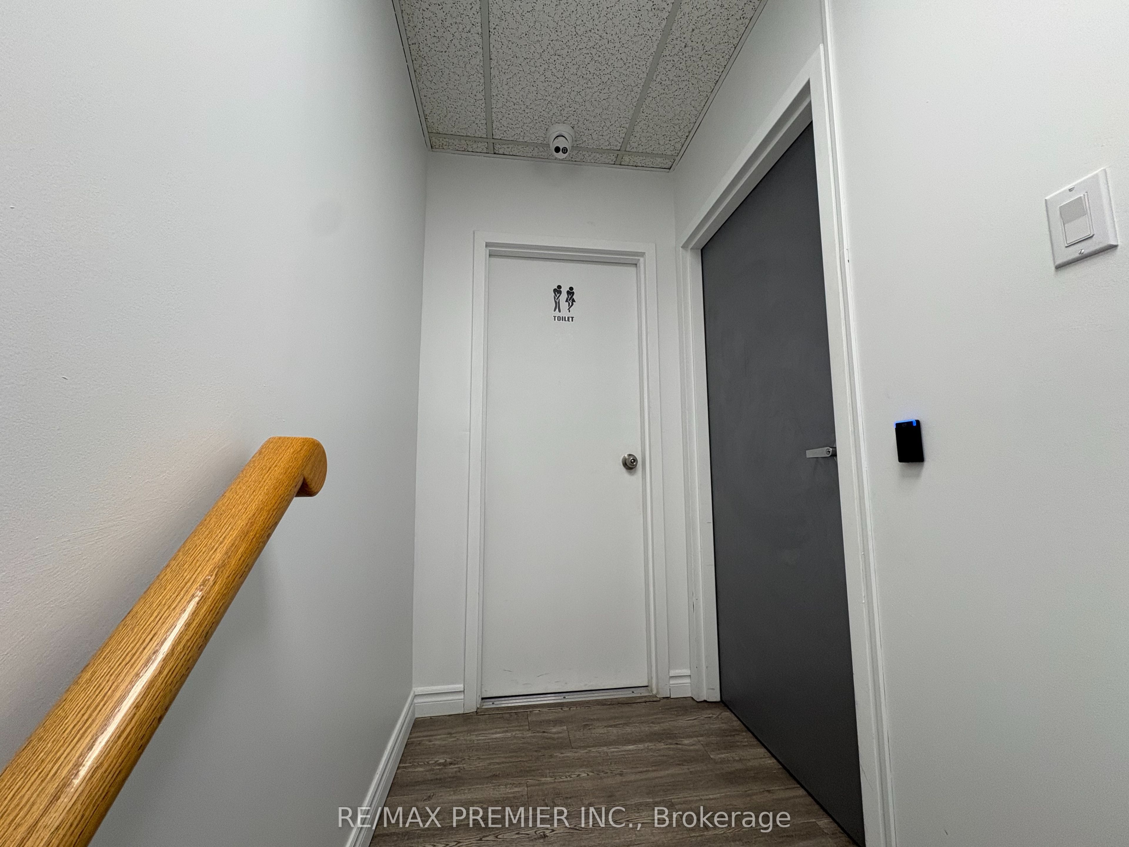 120 Woodstream Boulevard 12 Property Photo 3