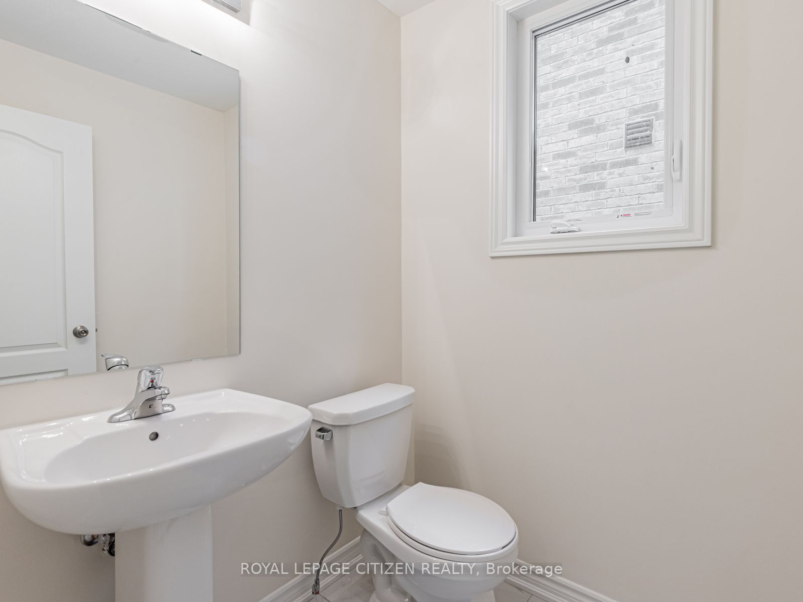 4 Heather Fullerton Road Property Photo 19
